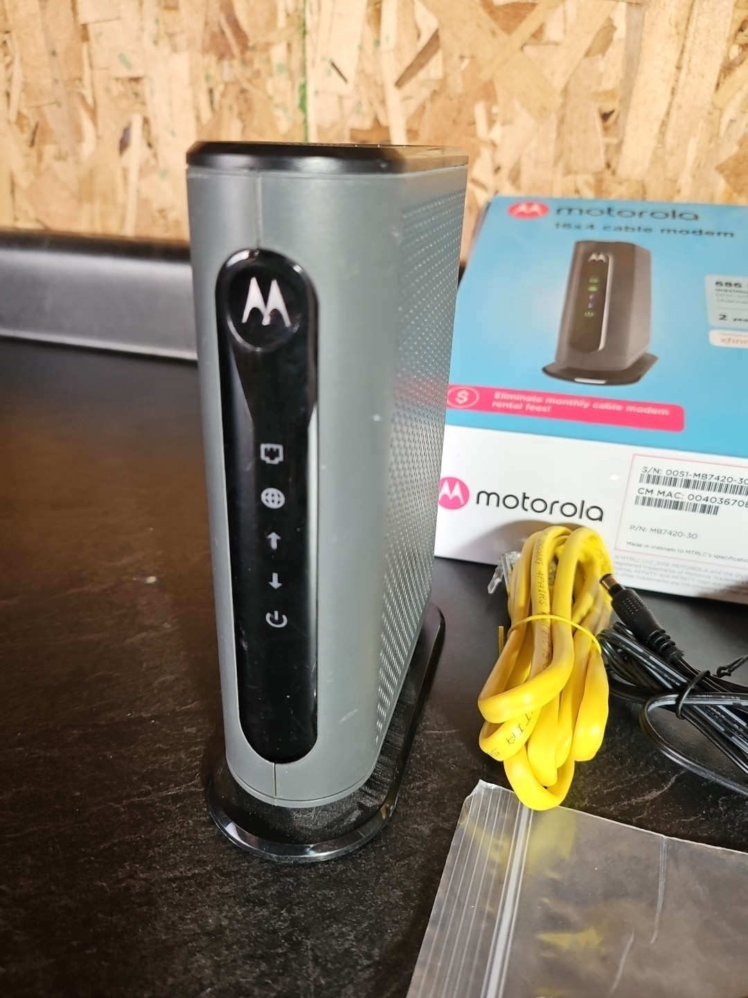 Motorola 16×4 Cable Modem 686 Mbps MB7420-10