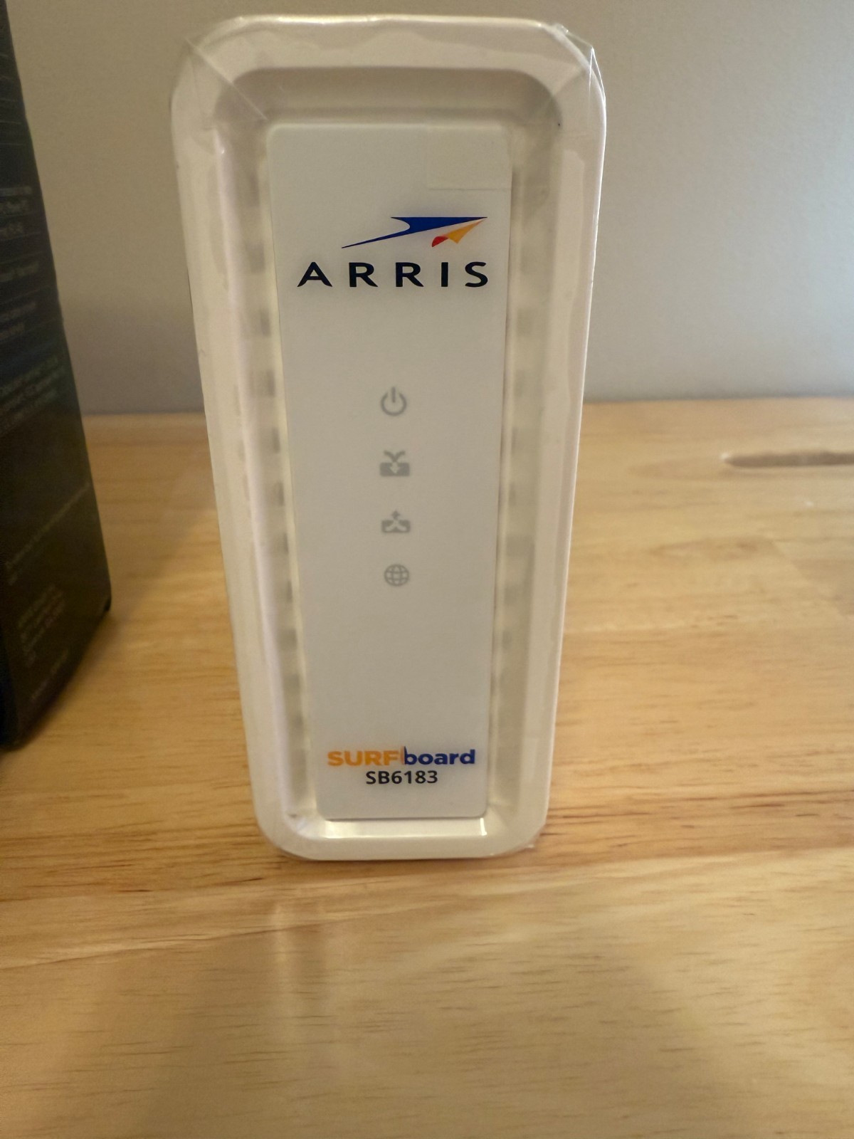ARRIS SB6183 686 Mbps Cable Modem ***OPEN BOX***