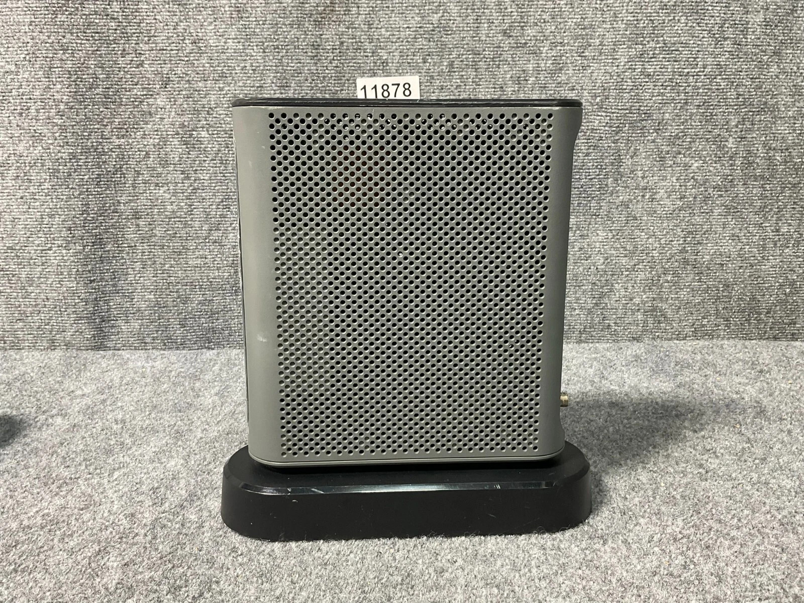 Motorola MT7711 24×8 Cable Modem AC1900 Dual Band WiFi Gigabit Router Used