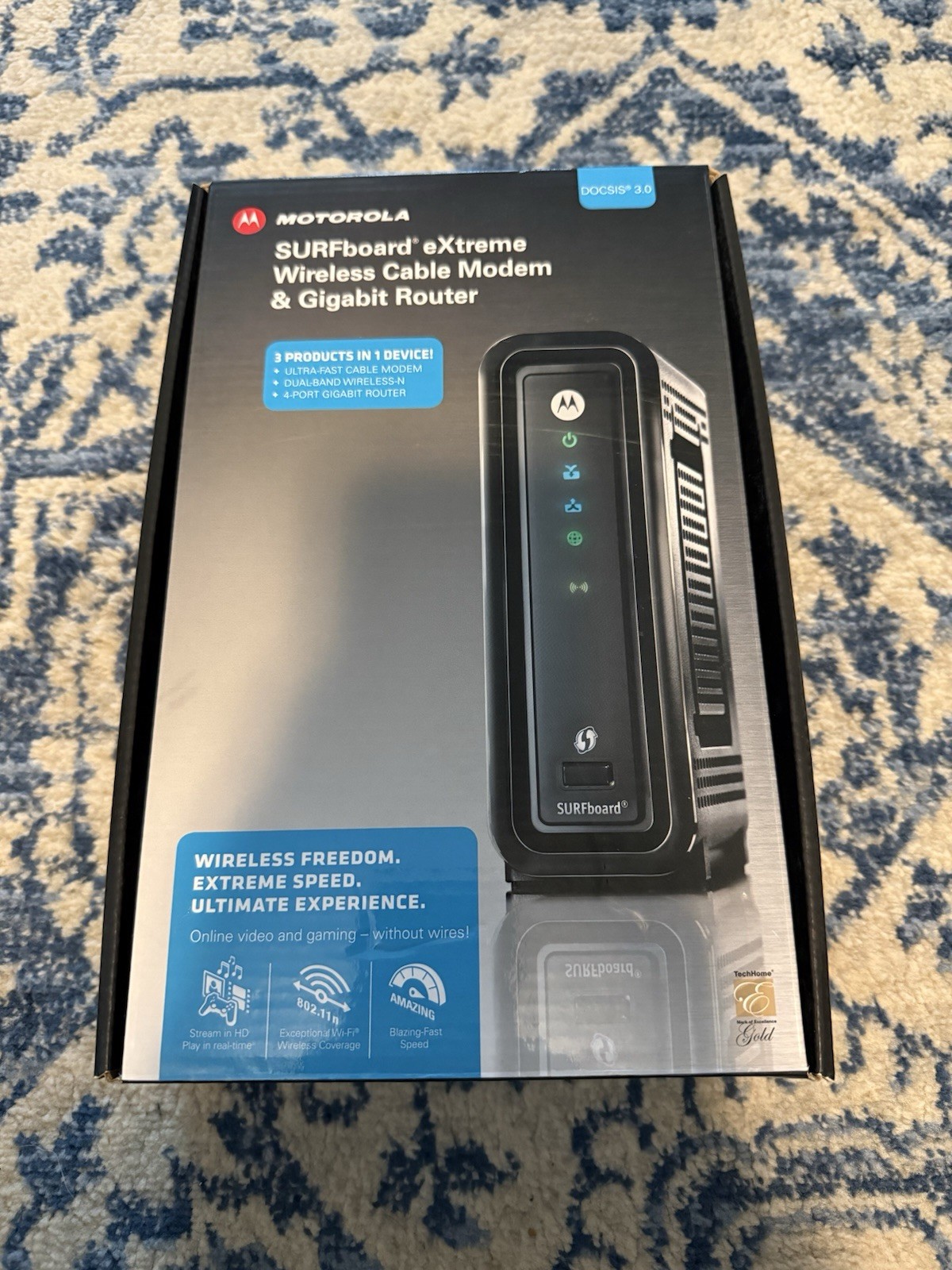 Motorola SURFboard® eXtreme Wireless Cable Modem & Gigabit Router New Opened Box