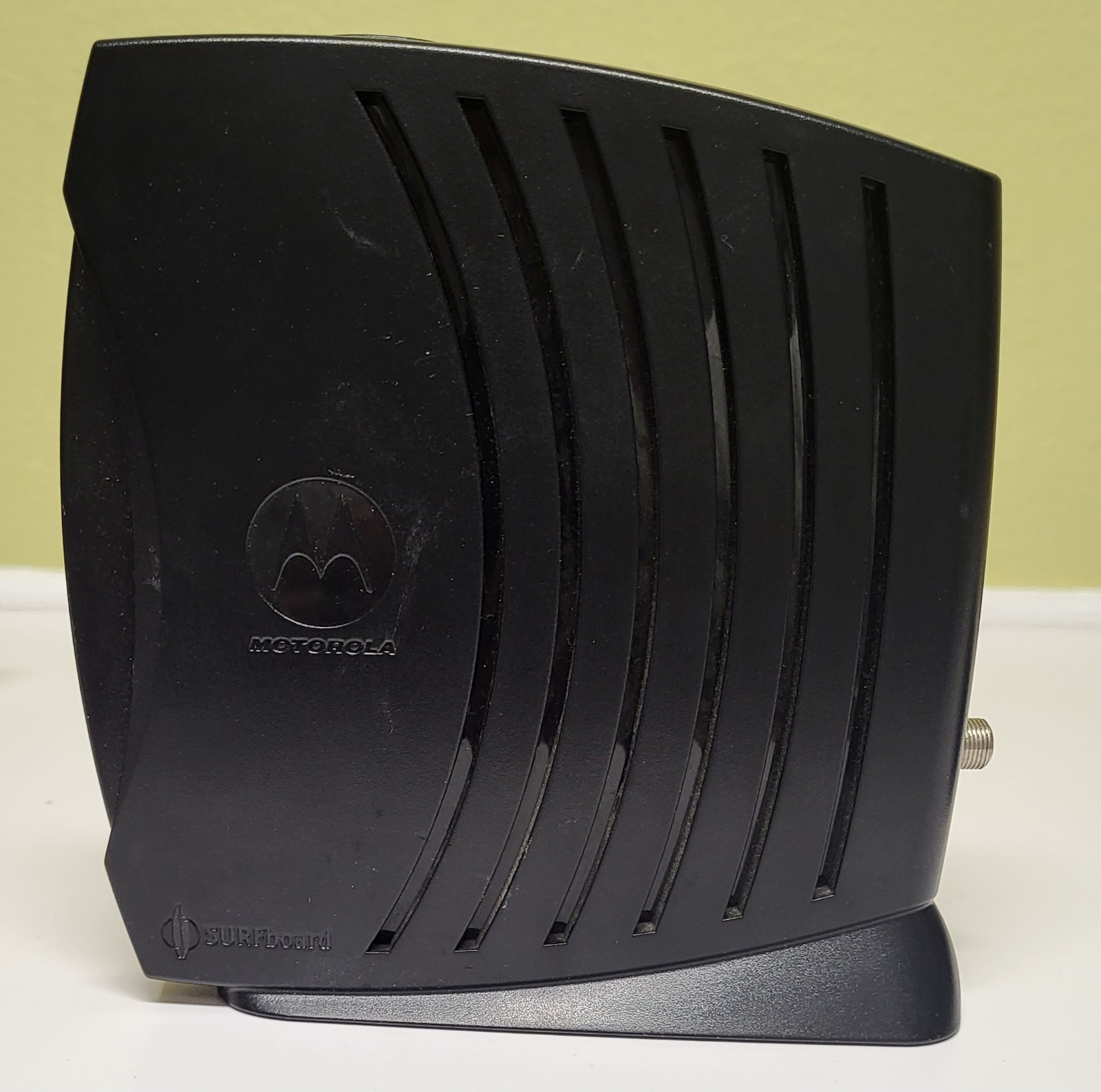 Motorola SURFboard SB5101U Cable Modem + Power Cord