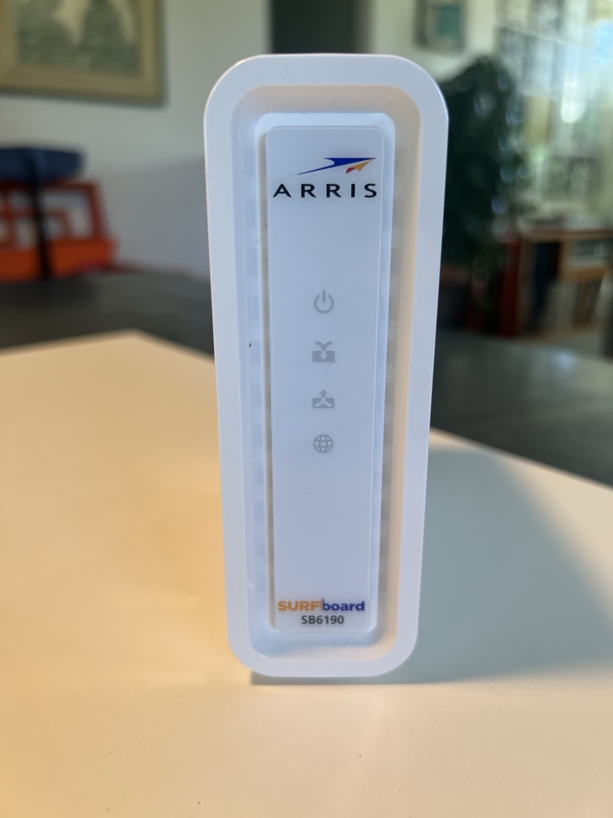 ARRIS SB6190 White Surfboard Cable Modem DOCSIS 3.0