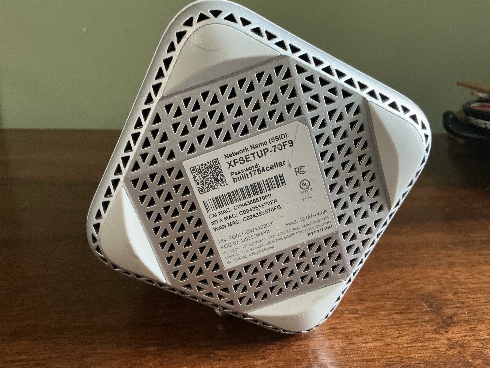 Xfinity XFSETUP- 70F9 Modem WiFi Router NO Power Cord [UNTESTED]