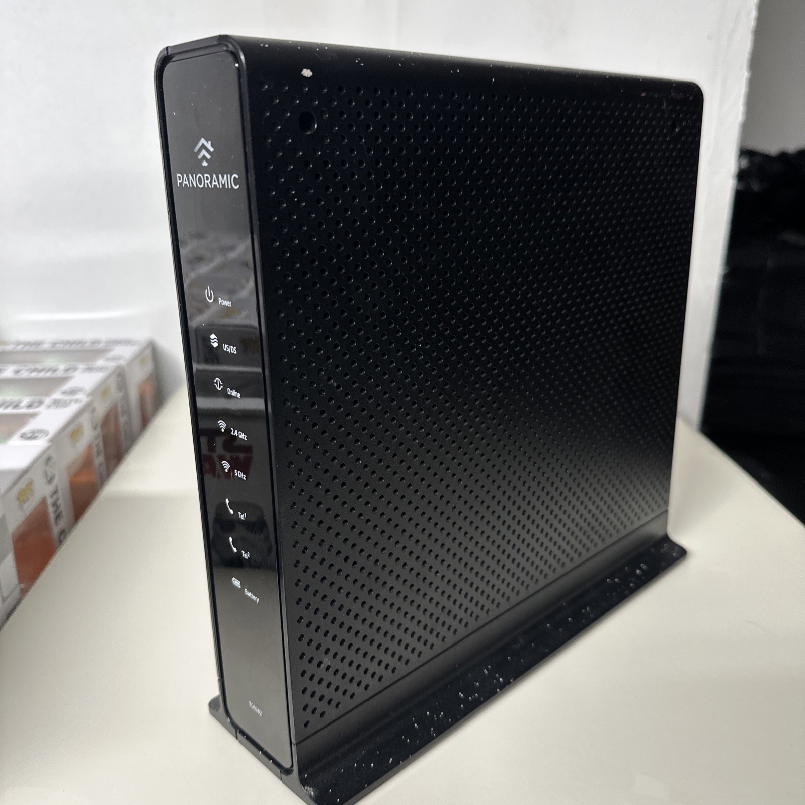 Arris TG1682G Dual-Band WiFi Telephone Cable Modem