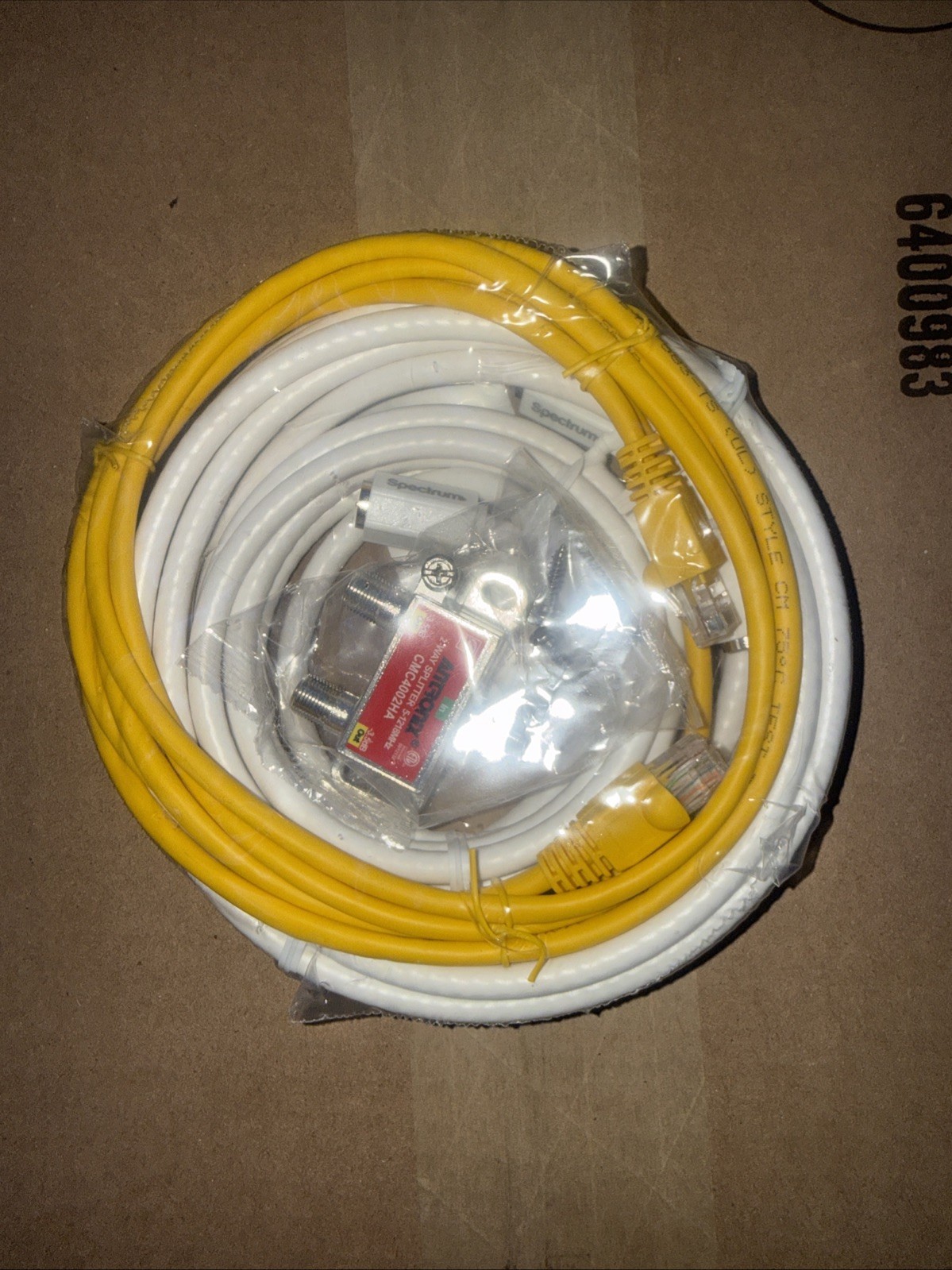 HSD Kit (1)12ft & (1)6ft Coax Jumpers (1)7ft Cat 5e Jumper (1)2 wayspliter