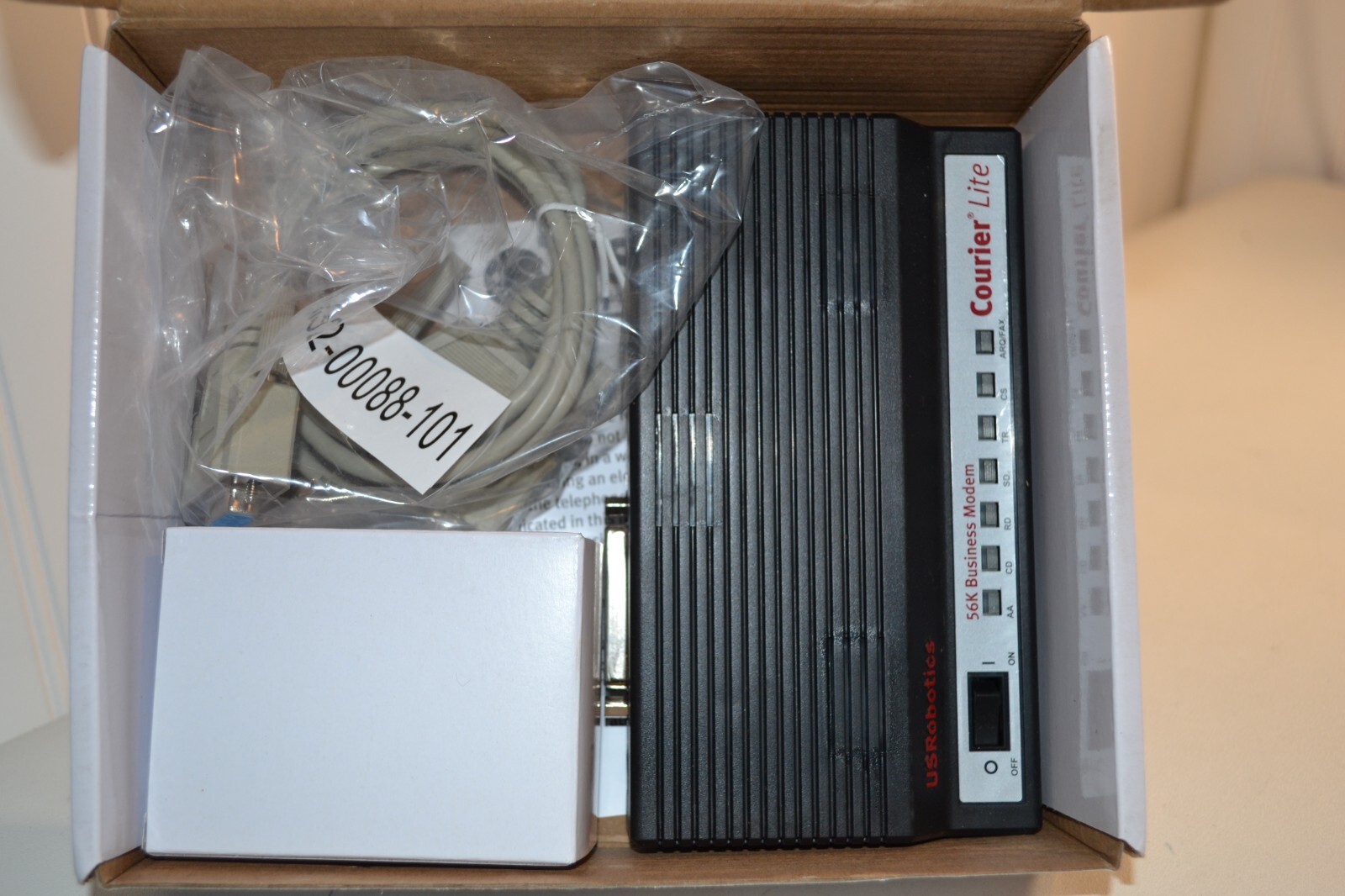 USR Unicom Global 56K Courier Lite Business Modem US Robotics 5686G
