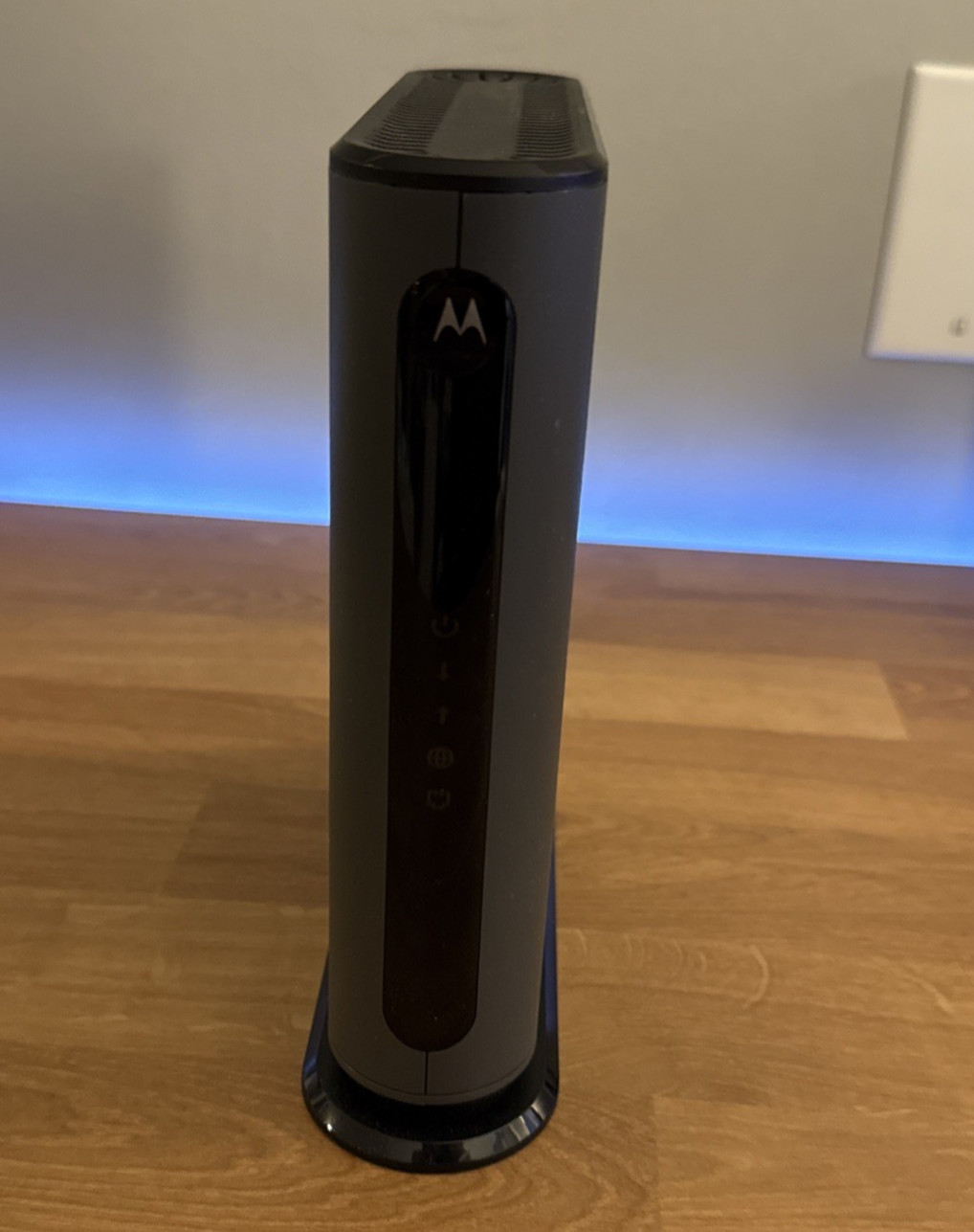 Motorola MB7621 DOCSIS 3.0 Cable Modem (1000 Mbps)