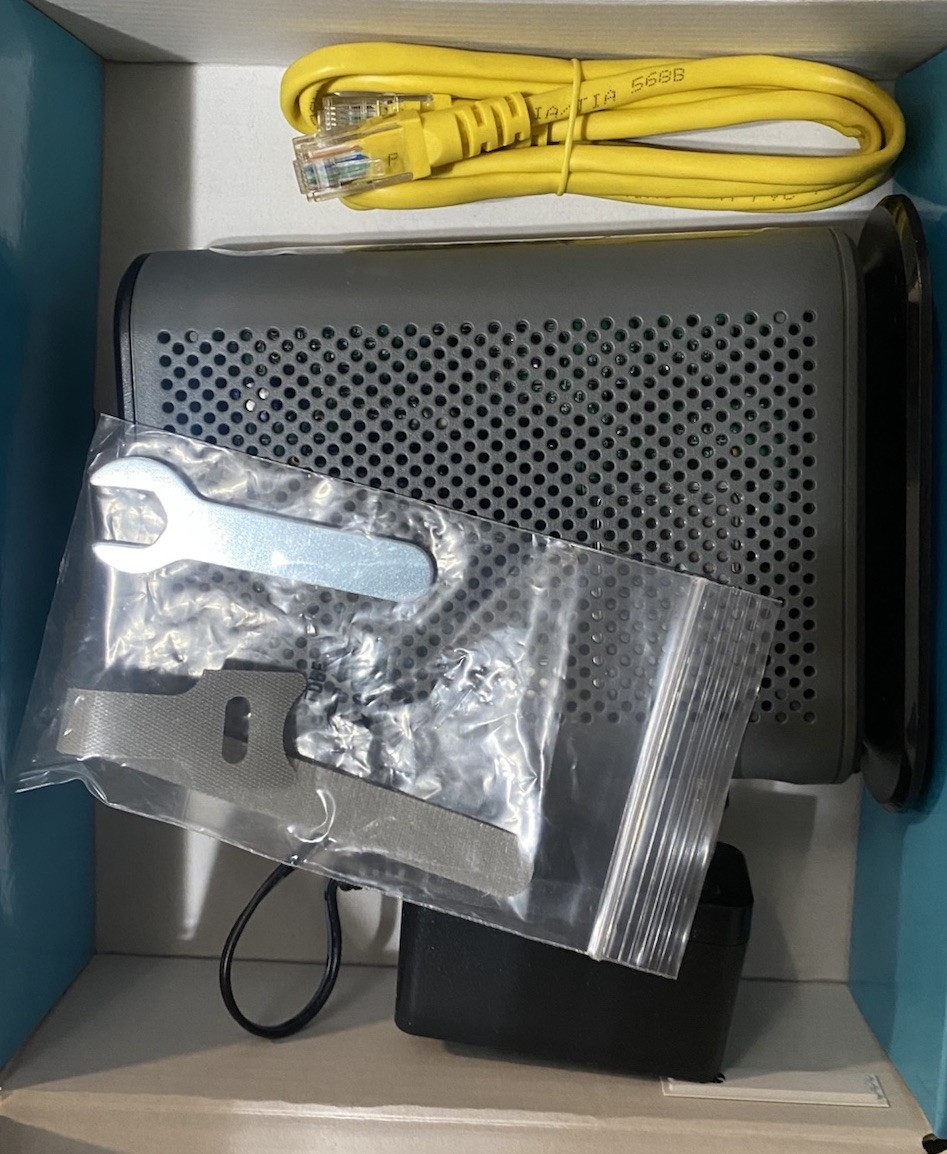 Motorola MB7420-10 16×4 686 Mbps DOCSIS 3.0 Cable Modem New Open Box