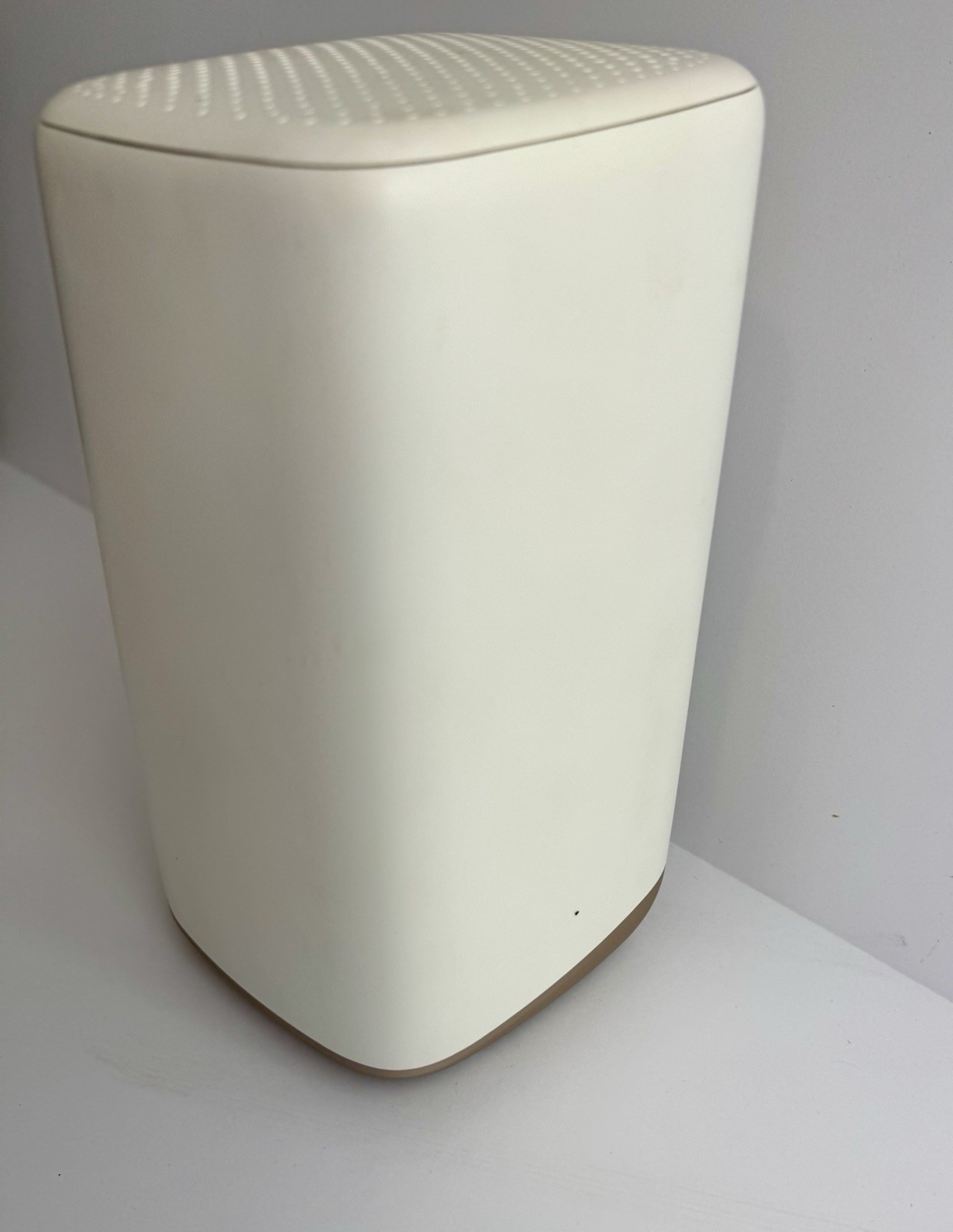 Xfinity | XB8-T | PN: CGM4981COM | White Gateway Router Wifi