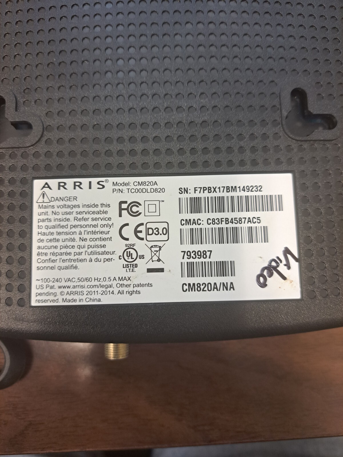 Arris CM820A/NA TC00DLD820 CM820A/NA DOCSIS 3.0 Cable Modem w/ Power Cord