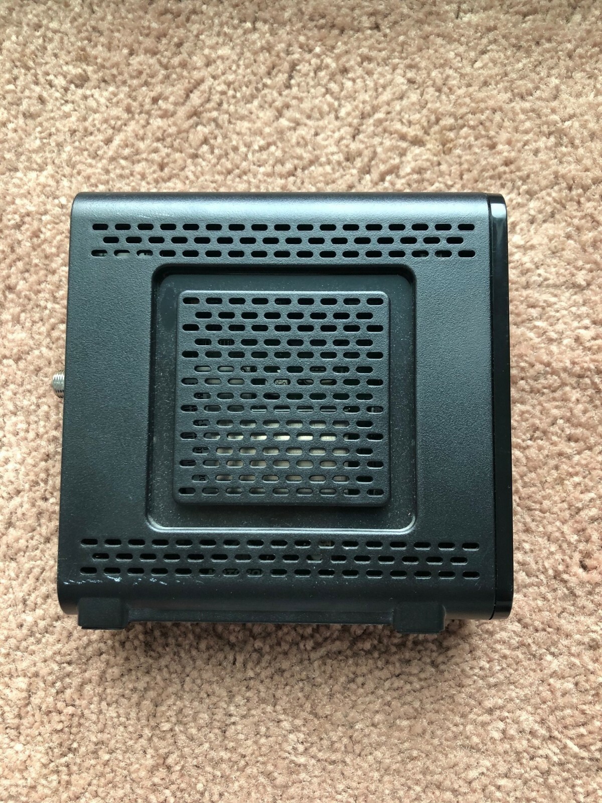 Motorola SURFboard SB6141 Docsis 3.0 Cable Modem w/ cables