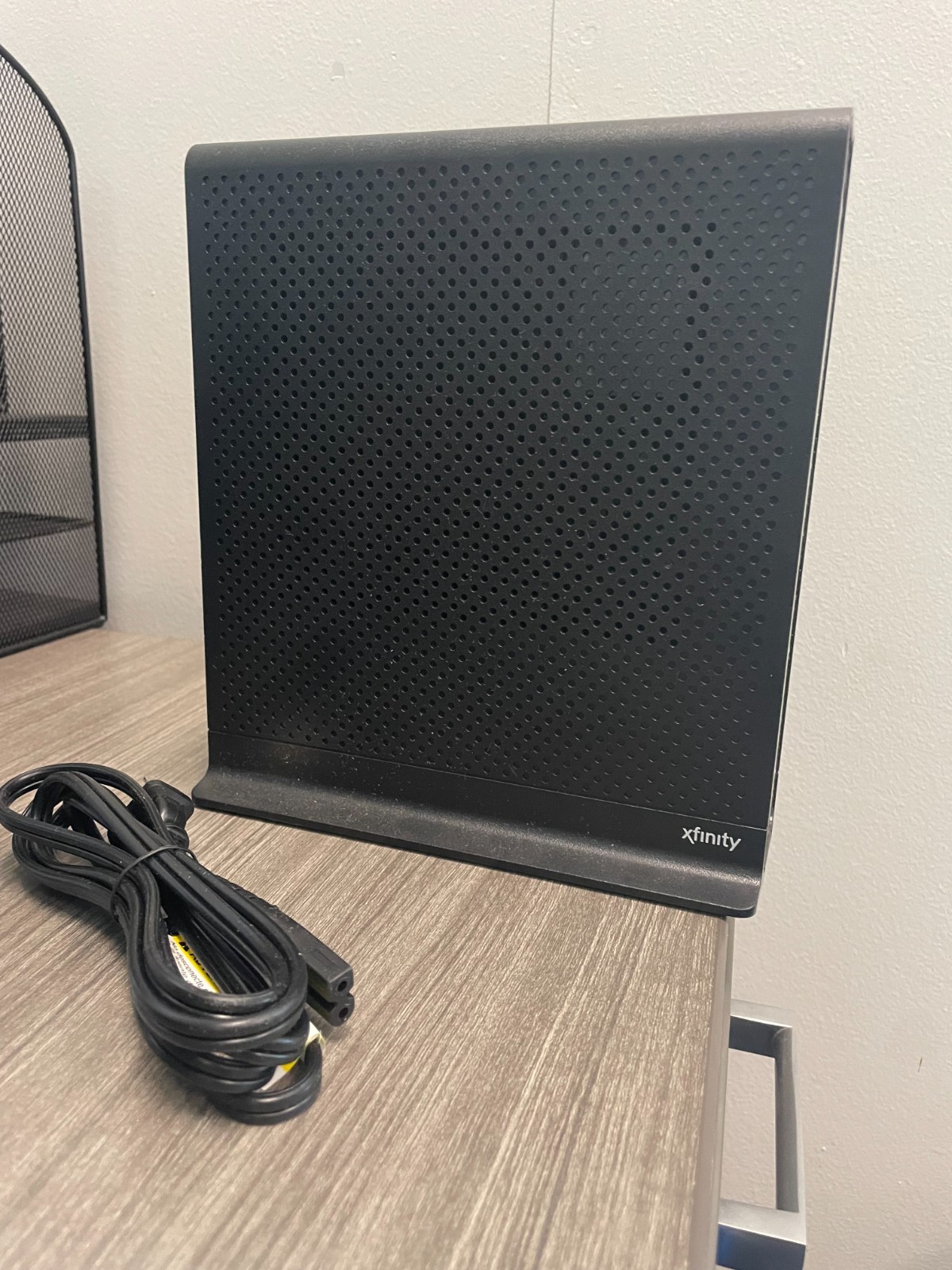 ARRIS TG862G/CT Cable Modem Gateway New