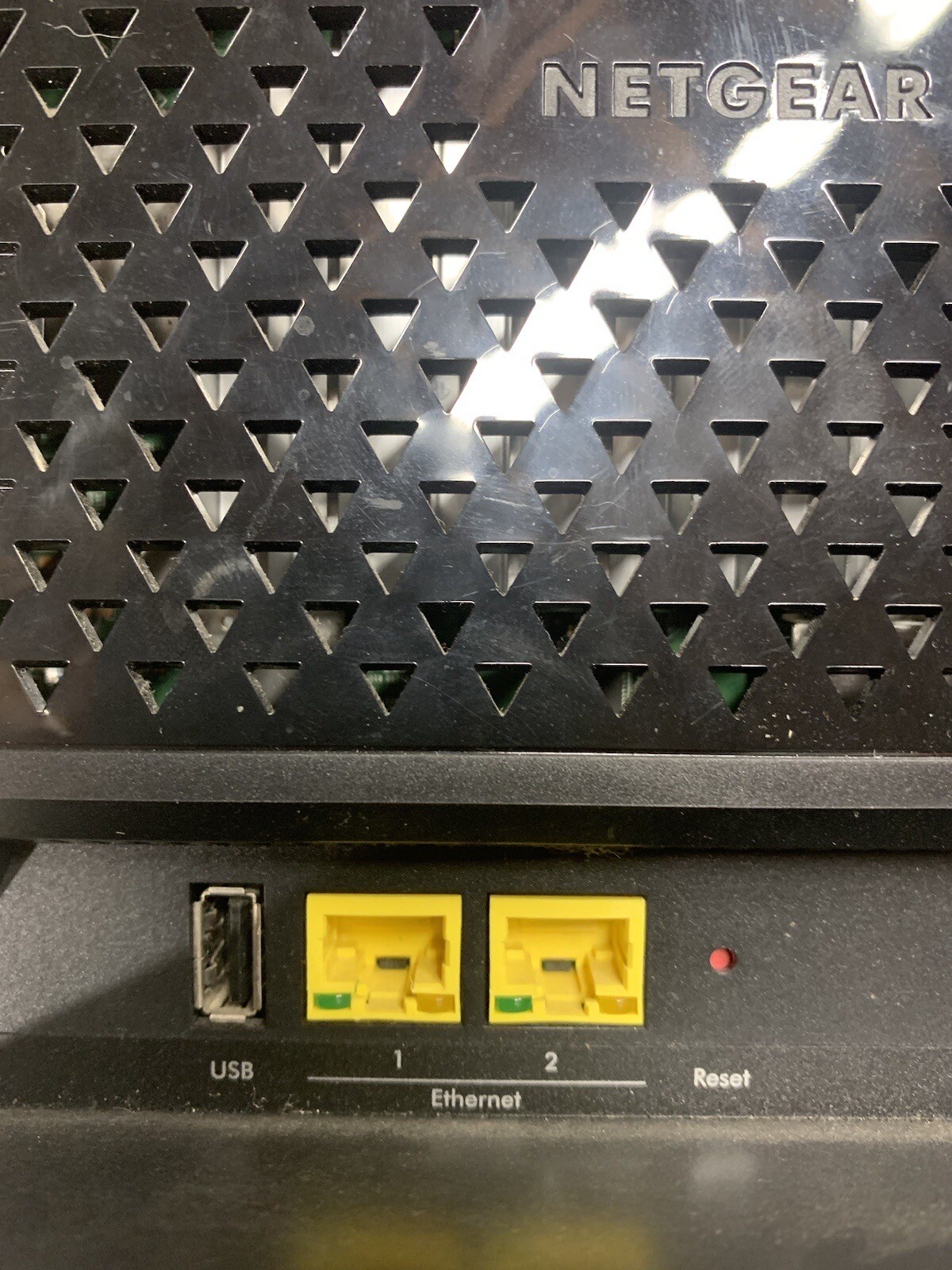 NETGEAR Cable Modem Wi-Fi Router Combo AC1600 C6250
