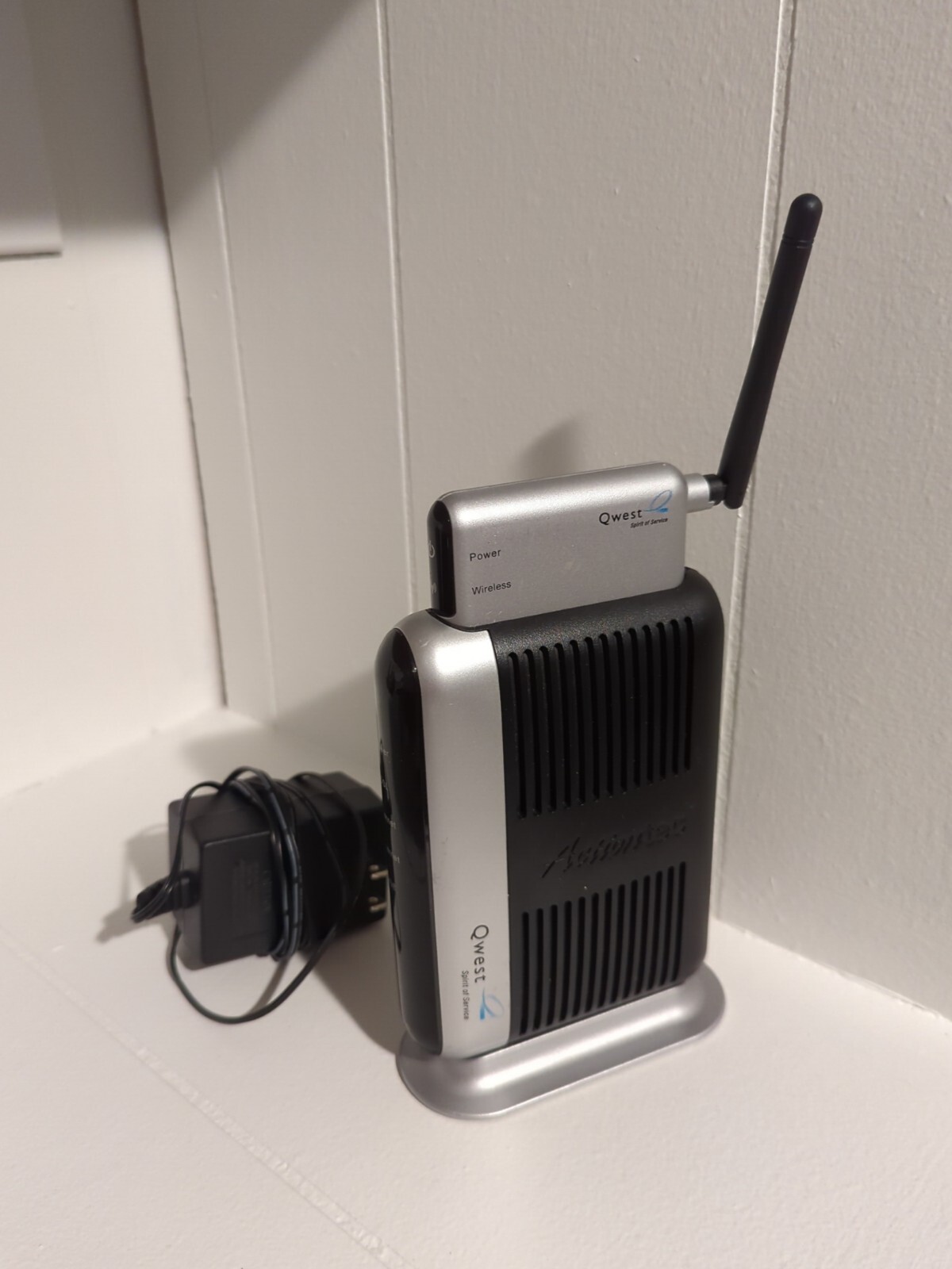 Qwest Actiontec M1000 Internet Modem with AC Adaptor and W1000