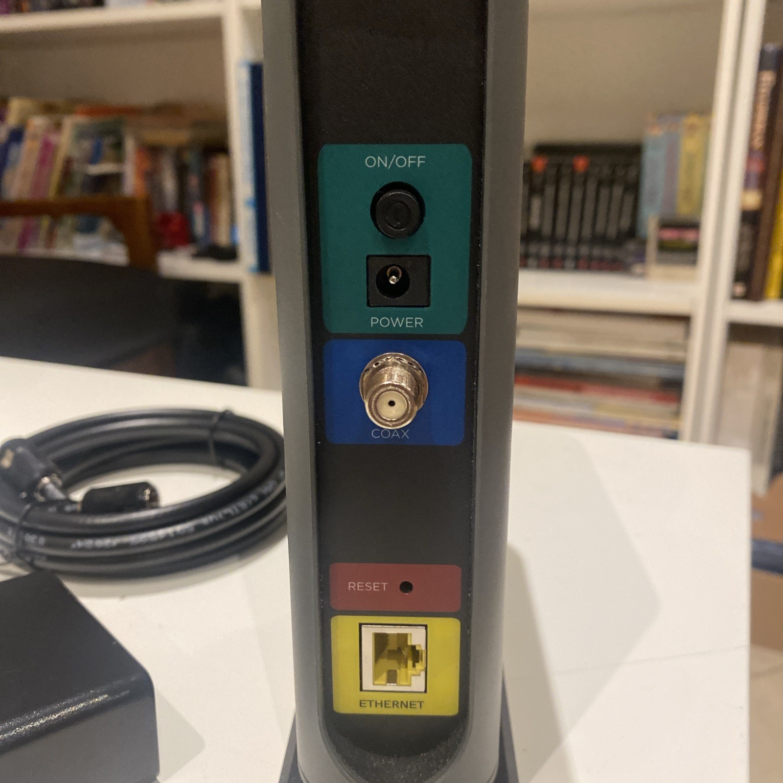 Motorola 24×8 Cable Modem MB7621 DOCSIS 3.0 1000+ mbps Open Box
