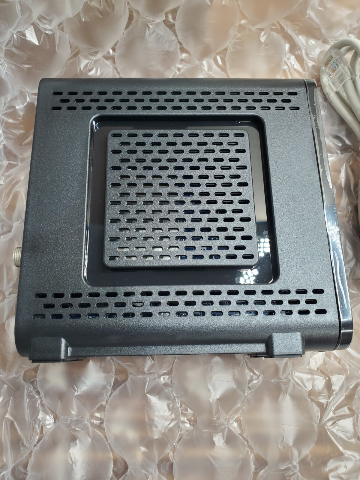 ARRIS SURFboard SB6190 32×8 DOCSIS 3.0 Gigabit Cable Modem