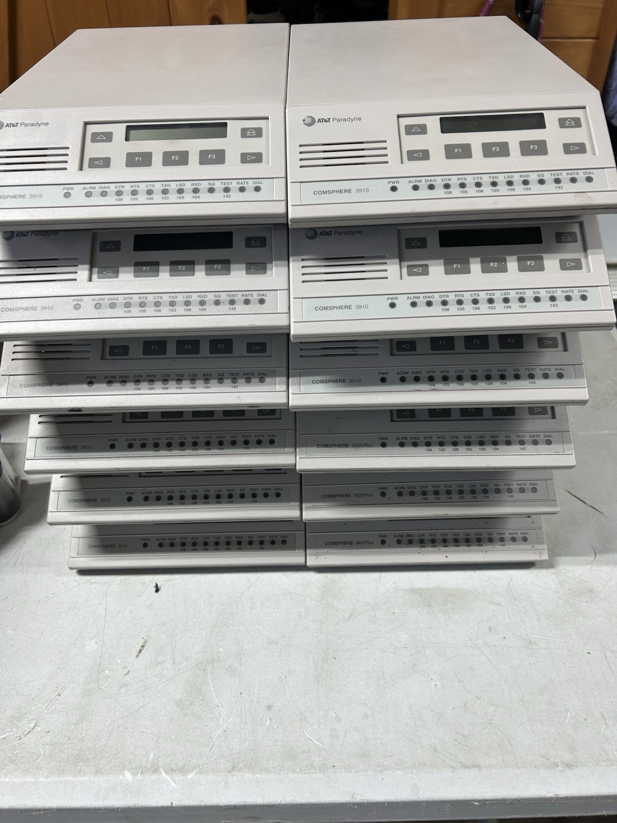 AT&T Paradyne Comsphere 3910 Modem (no power supply) 3920-A1-411