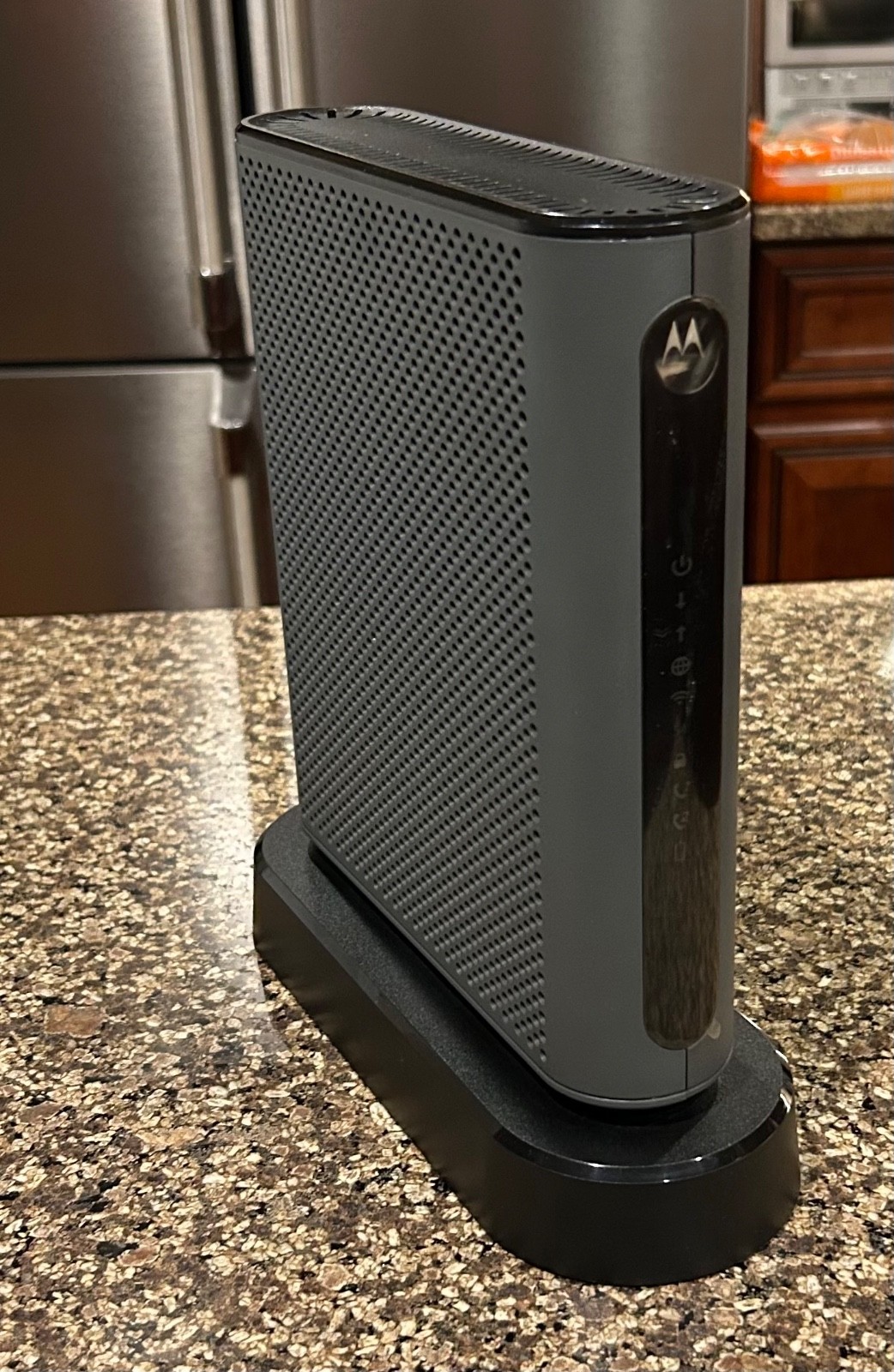 Motorola Cable Modem Wi-Fi Gigabit Router Model No. MT7711-AC1900-Power Boost
