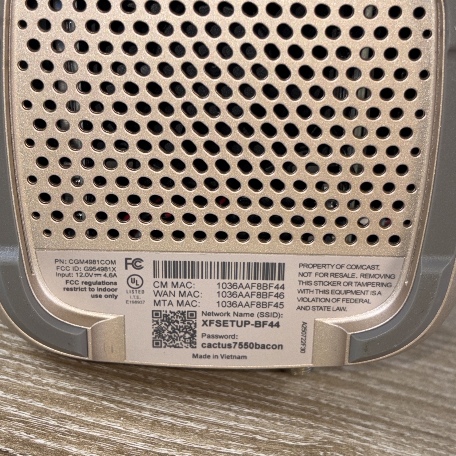 Xfinity xFi Gateway Router XB8-T Triband Wifi CGM4981COM No Power Cord