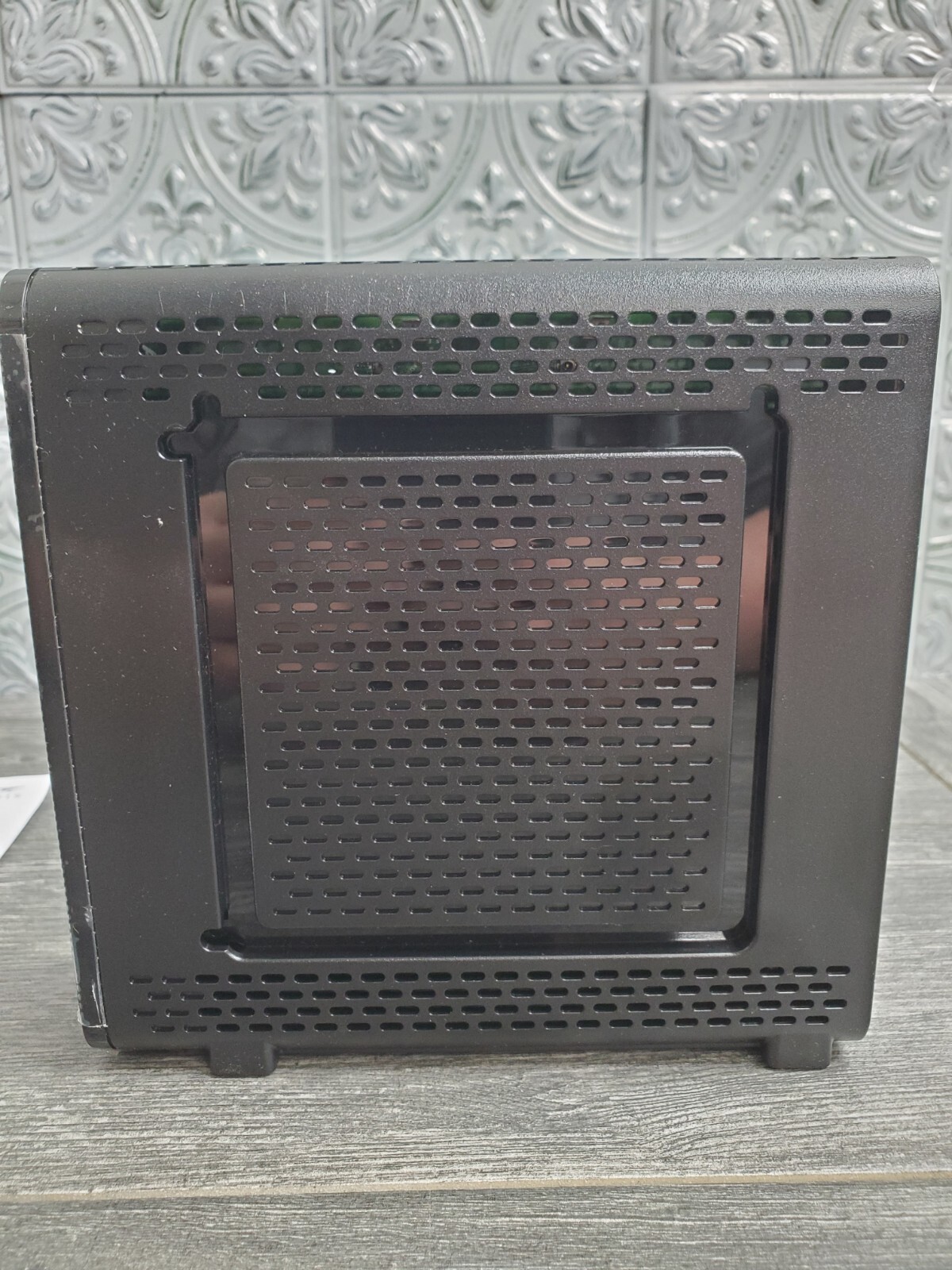 ARRIS SURFboard SBG10-RB DOCSIS 3.0 Cable Modem Router