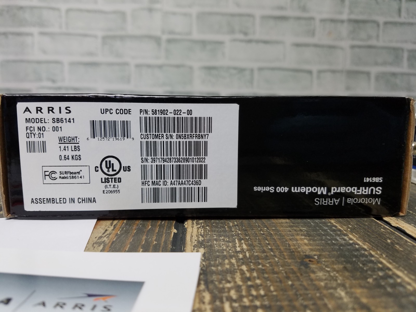 Arris SurfBoard Cable Modem SB6141 DOCSIS 3.0 8X4 Channels 400 Series