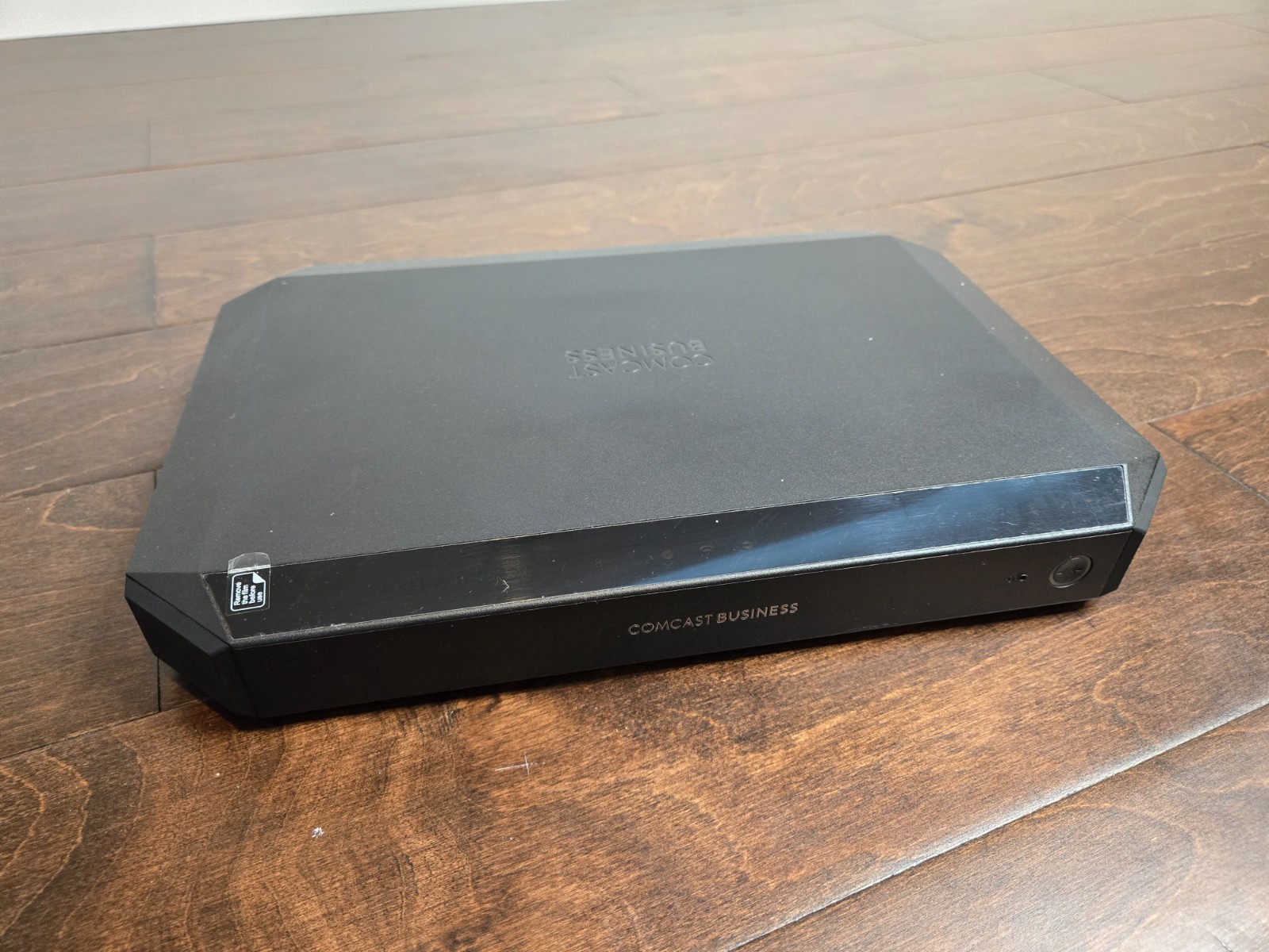 RT Comcast Business CBR-T CGA4131COM Cable Modem WiFi Router Gateway W/ Cables