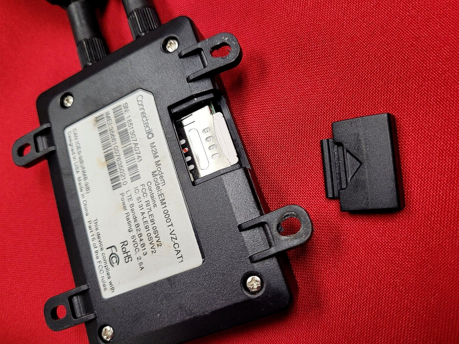 ConnectediO EMU Modem EM1000T-VZ-CAT1 (used) with antennae and U/cable