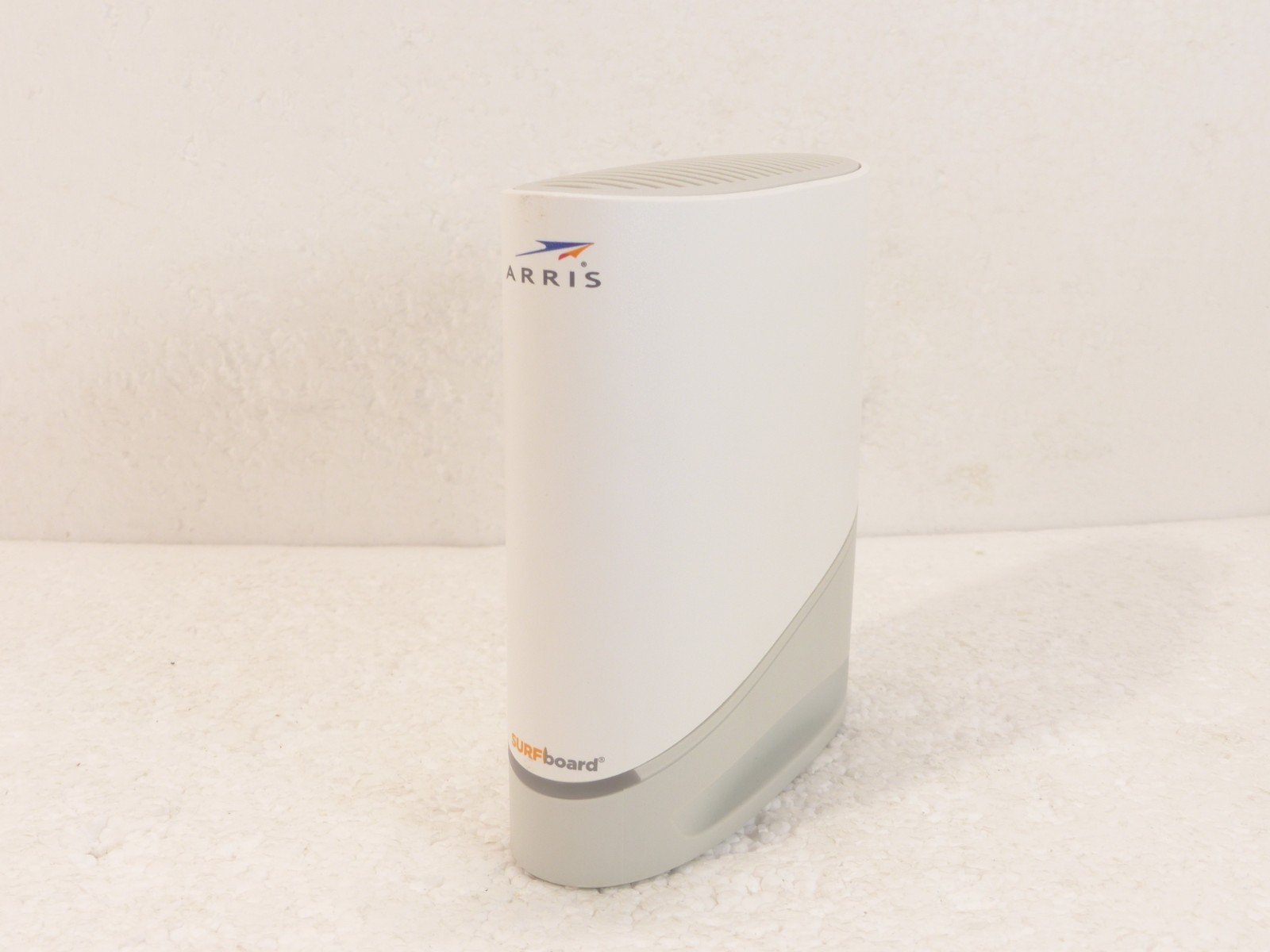 ARRIS SURFboard S33 DOCSIS 3.1 2.5Gbps Cable Modem White w/ Box, Power Adapter
