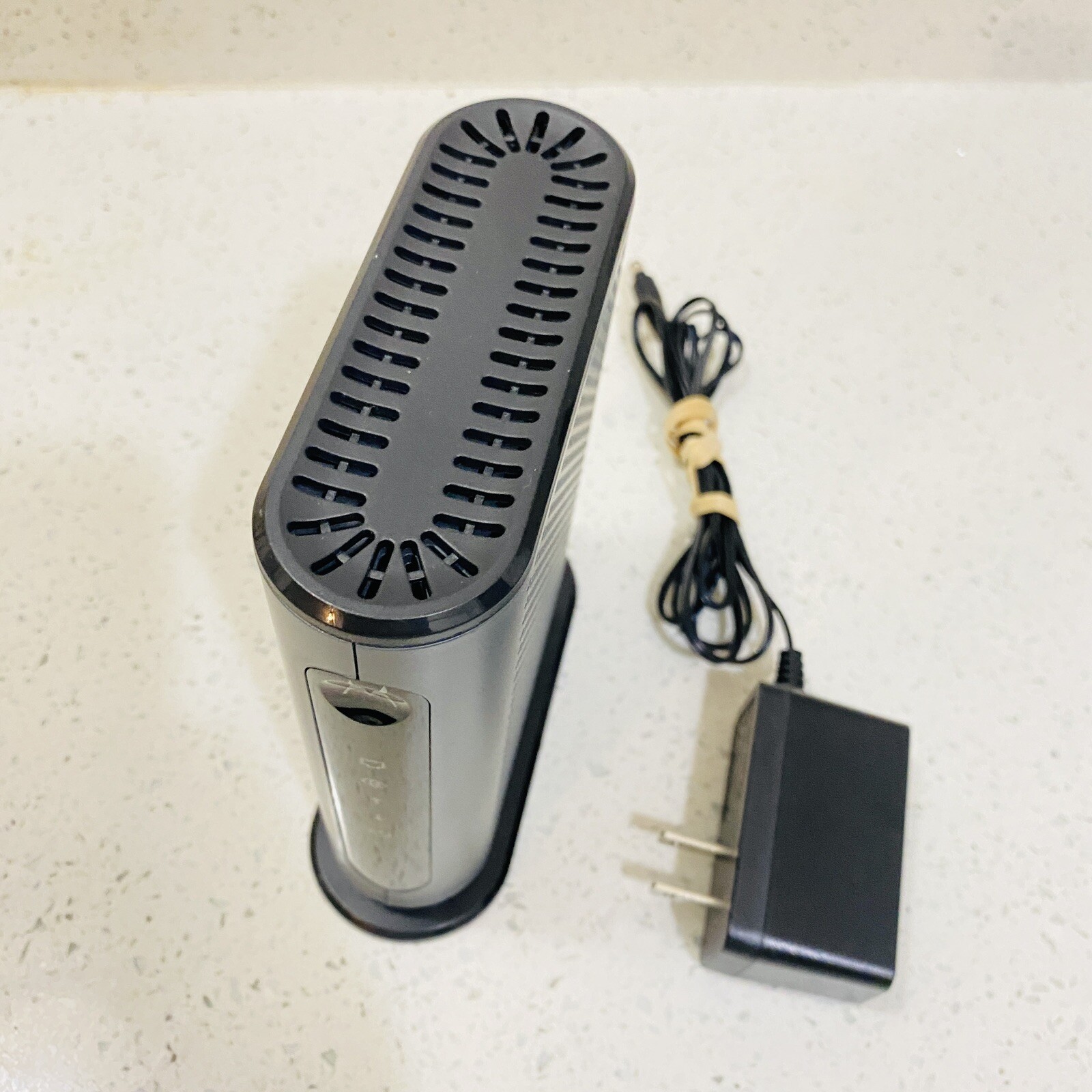 Motorola MB7220 Black DOCSIS 3.0 Cable Modem with Power Adapter Tested Works