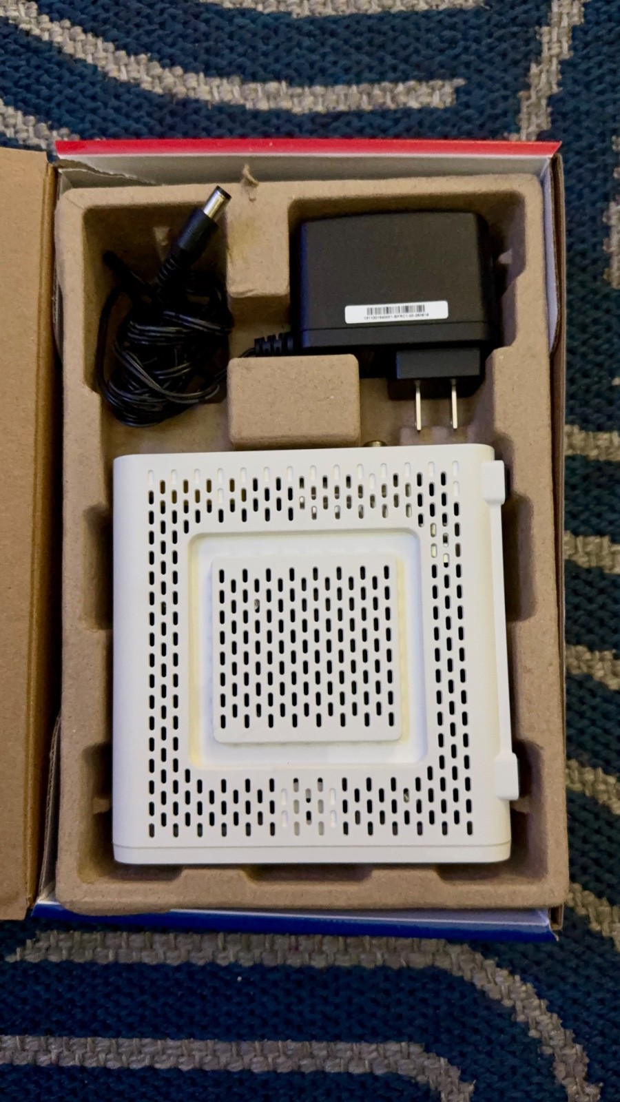ARRIS SURFboard SB8200 DOCSIS 3.1 Cable Modem