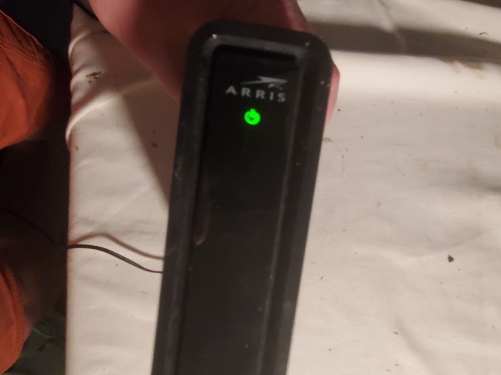 ARRIS SURFboard SBG 6580-G228 Cable Modem, Wi-Fi Router w/Charger an Coax cable