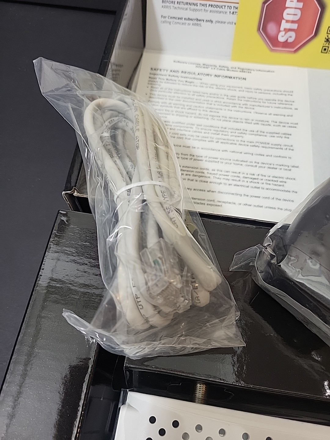 ARRIS SB6183 686 Mbps Cable Modem, White Box Part No. 593725-005 New Open Box