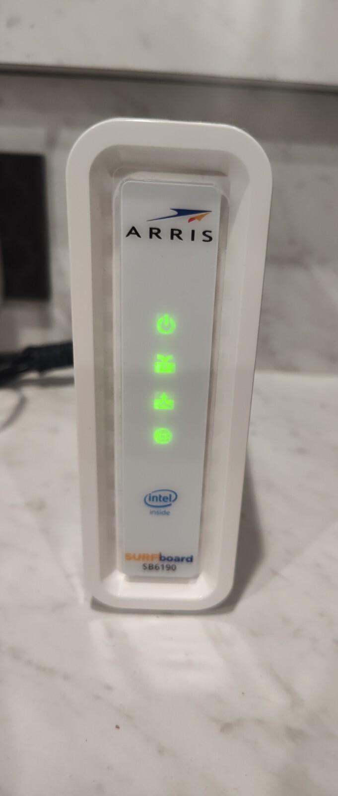 ARRIS SURFboard SB6190 DOCSIS 3.0 32 x 8 Gigabit Cable Modem 1 Gbps White.