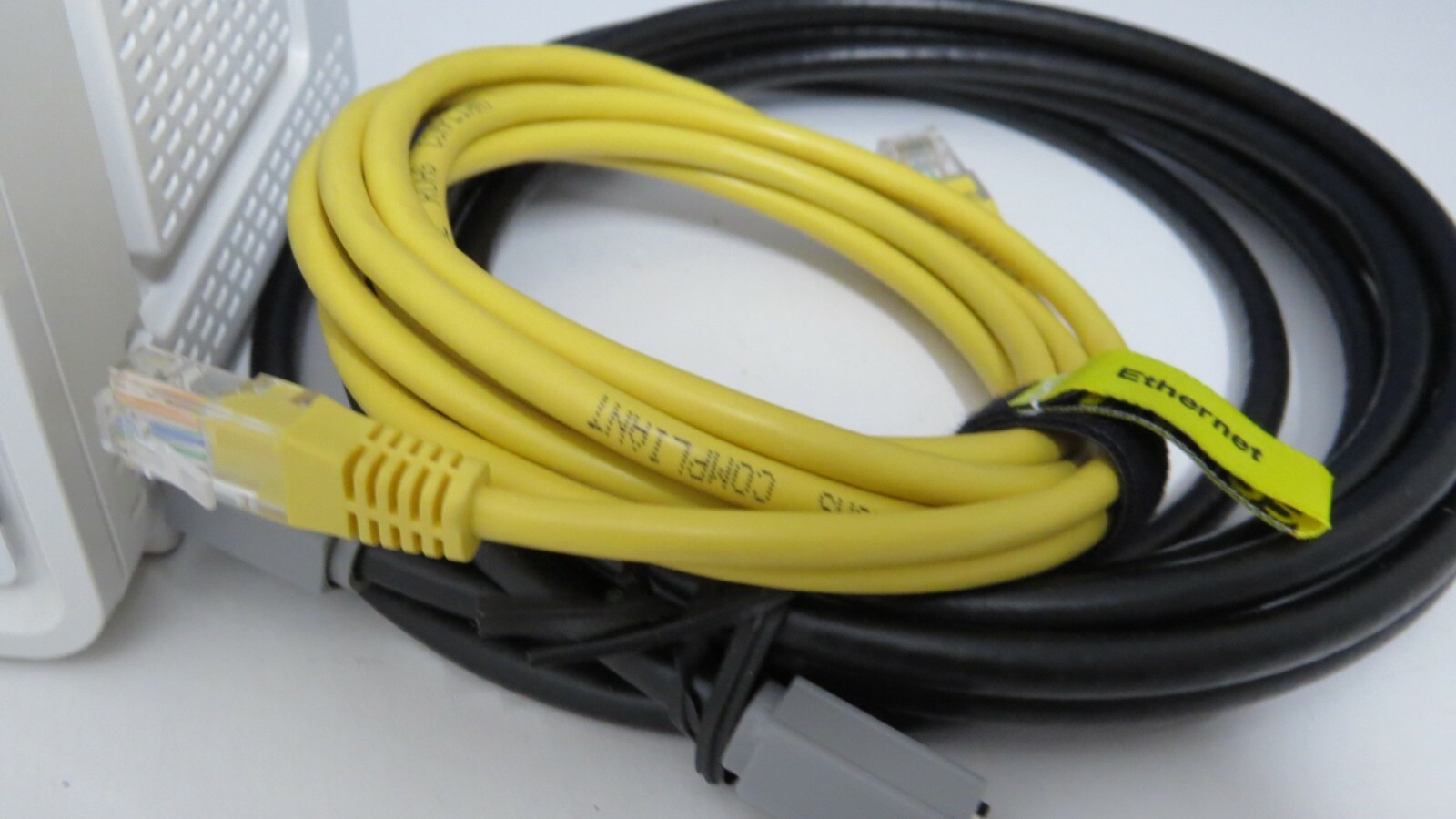 MOTOROLA SURFboard SB6141 Docsis 3.0 Cable Modem Ethernet Cable Power Supply Cat