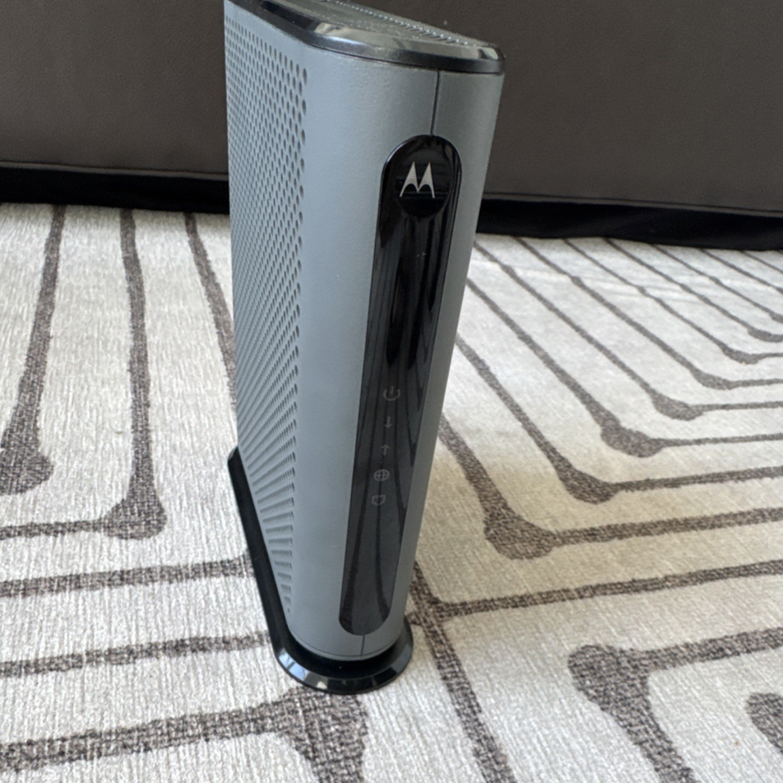 Motorola MB8600 DOCSIS 3.1 Cable Modem – Comcast Xfinity Cox Compatible