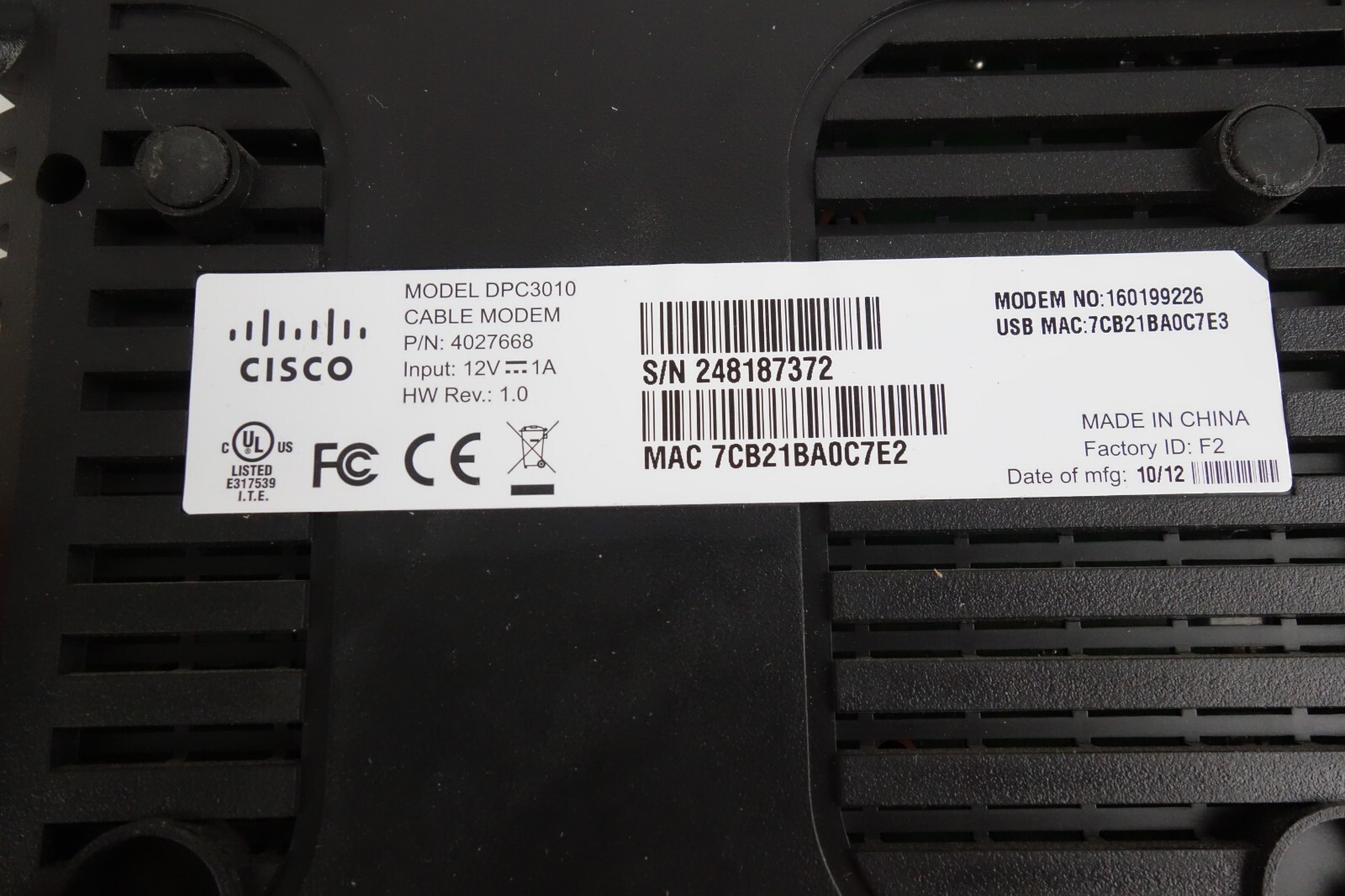 (2) NETGEAR WIRELESS ROUTERS +Cisco DPC3010 DOCSIS 3.0 Cable Modem