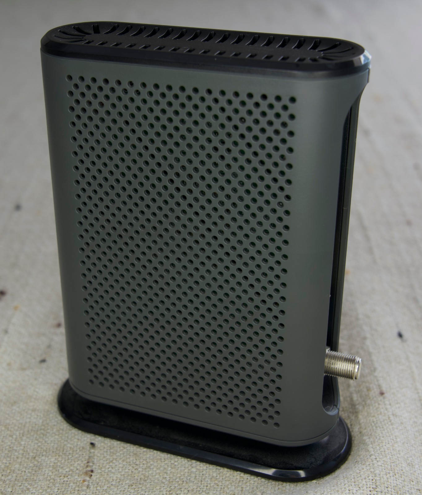 Motorola MB7420 Cable Modem 16×4 686 MBPS And DOCSIS 3.0 MB7420-30
