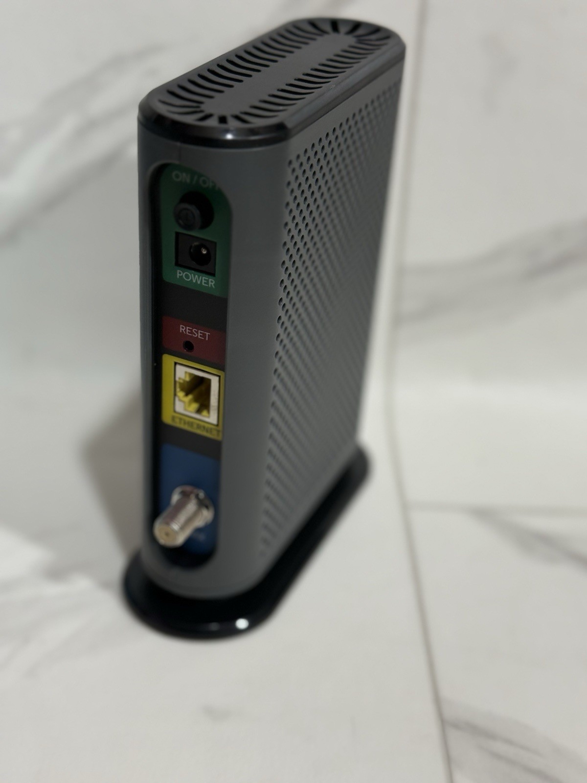Motorola MB7420-10 16×4 686 Mbps DOCSIS 3.0 Cable Modem New Open Box