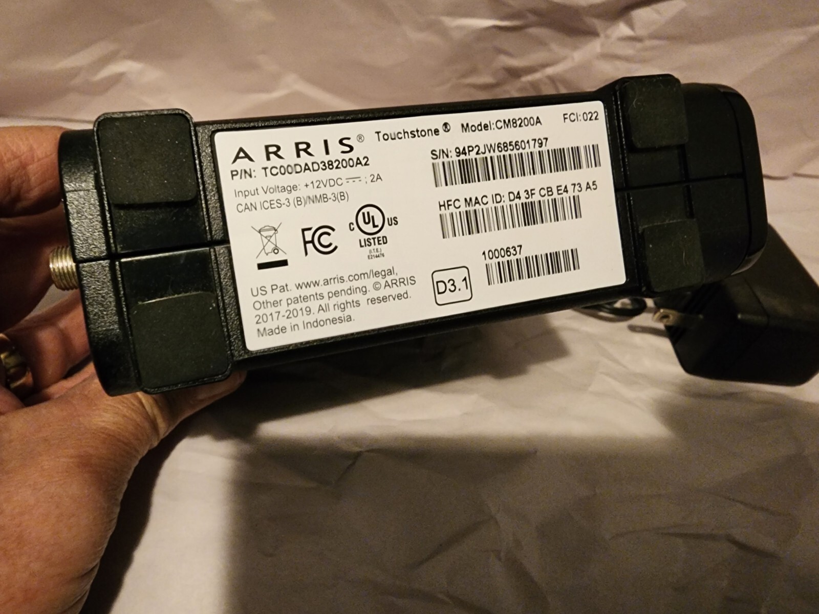 ARRIS Touchstone CM8200A DOCSIS 3.1 Ultra Fast Cable Modem – Black
