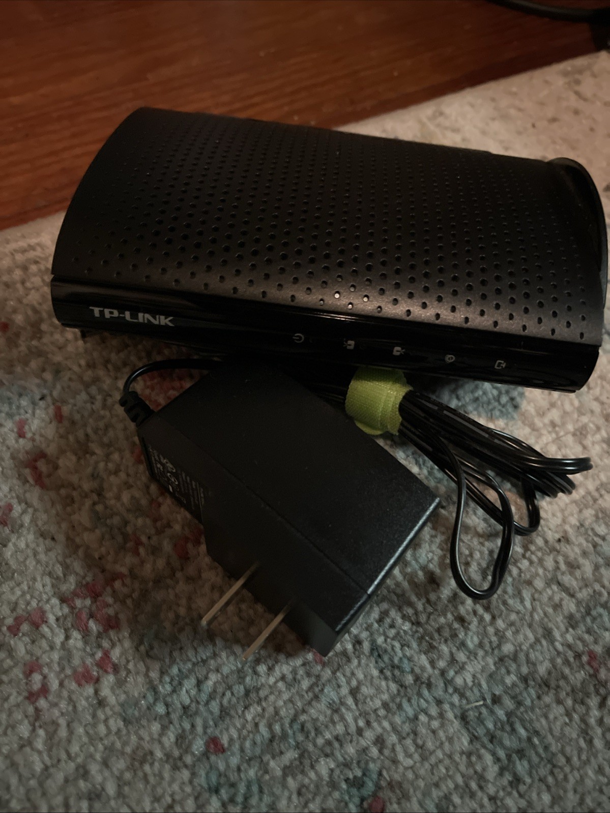 TP-Link TC-7620 DOCSIS 3.0 680Mbps High-Speed Cable Modem with Power Adapter