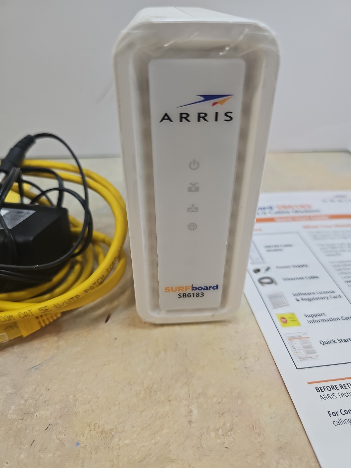 ARRIS SURFboard Modem DOCSIS 3.0 Cable White SB6183 W/ethernet Cable RJ45