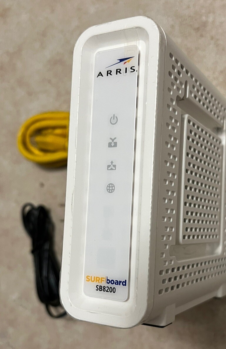ARRIS (SB8200-RB) – Cable Modem – Fast DOCSIS 3.1 32×8 Gigabit WiFi open box