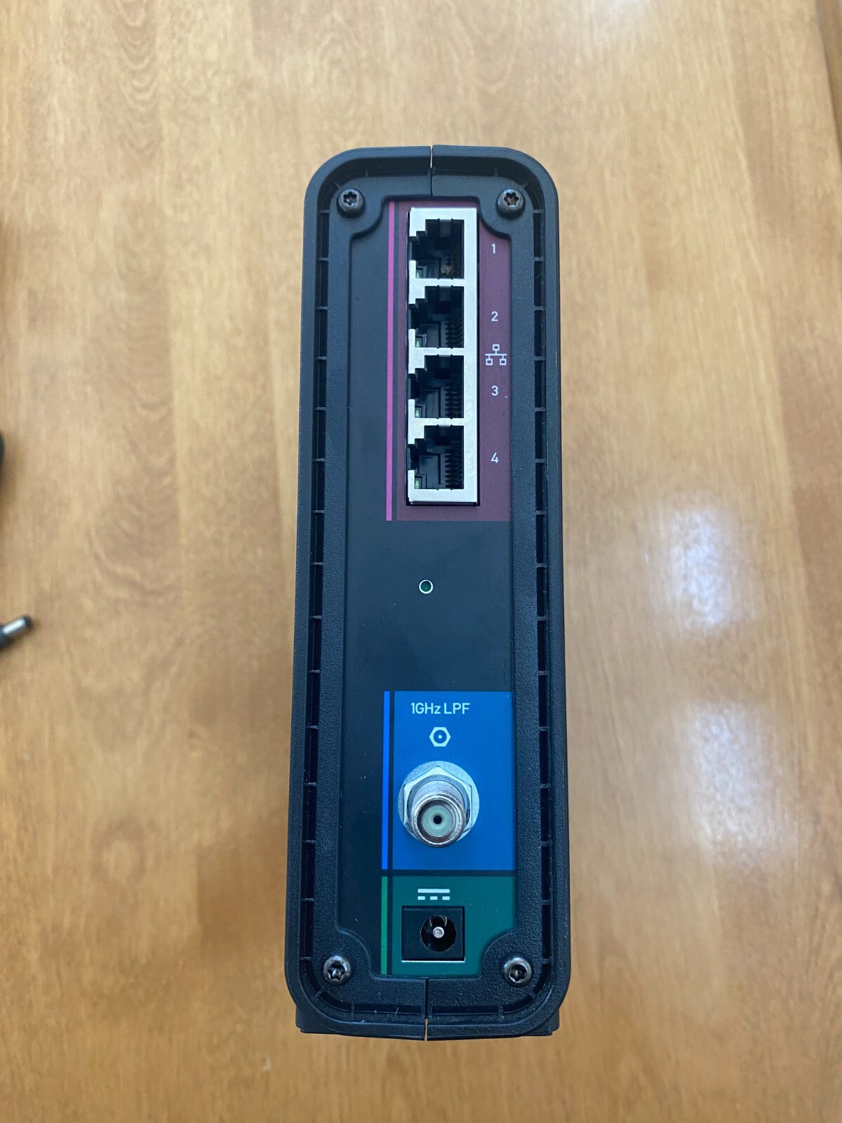 MOTOROLLA ARRIS SURFBOARD MODEM AND WIFI ROUTER MODEL SBG6580 N300 DUAL BAND