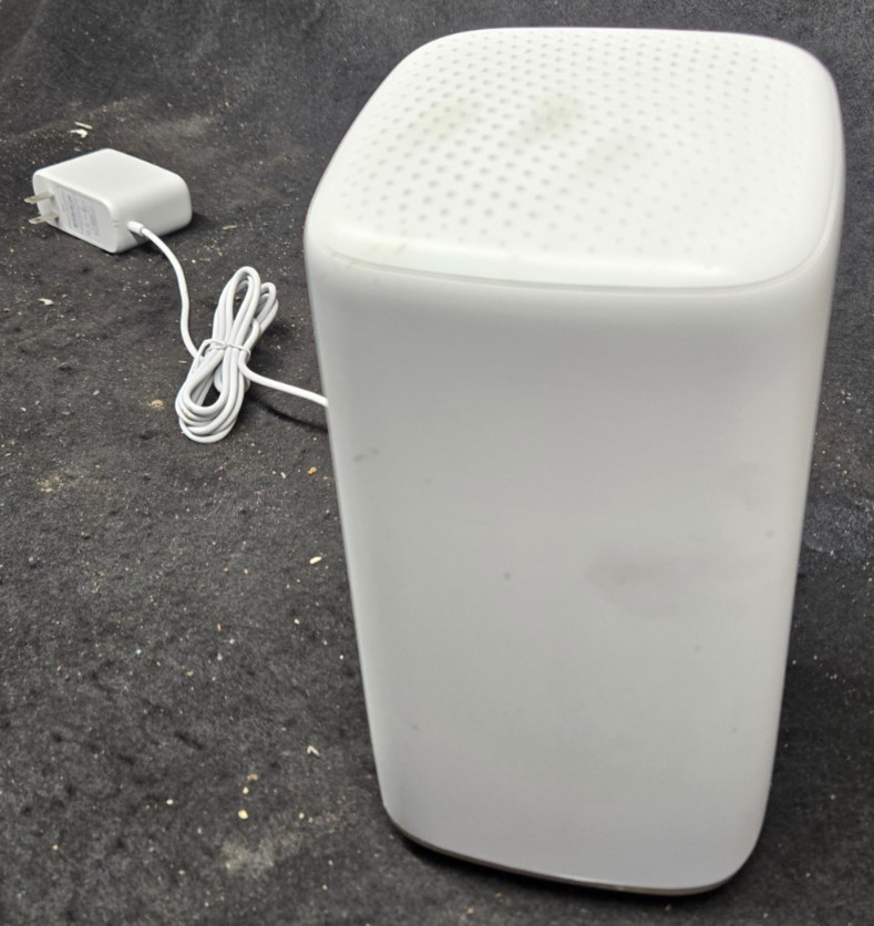Xfinity xFi XB8-T Gateway CGM4981COM WiFi 6E DOCSIS 3.1 Modem Router