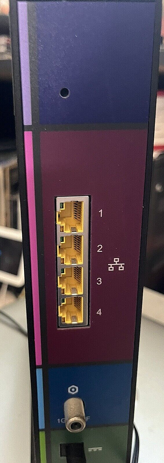 ARRIS 2.4 GHz Cable Modem Model SBG6950AC2 Intel Inside with Adaptor