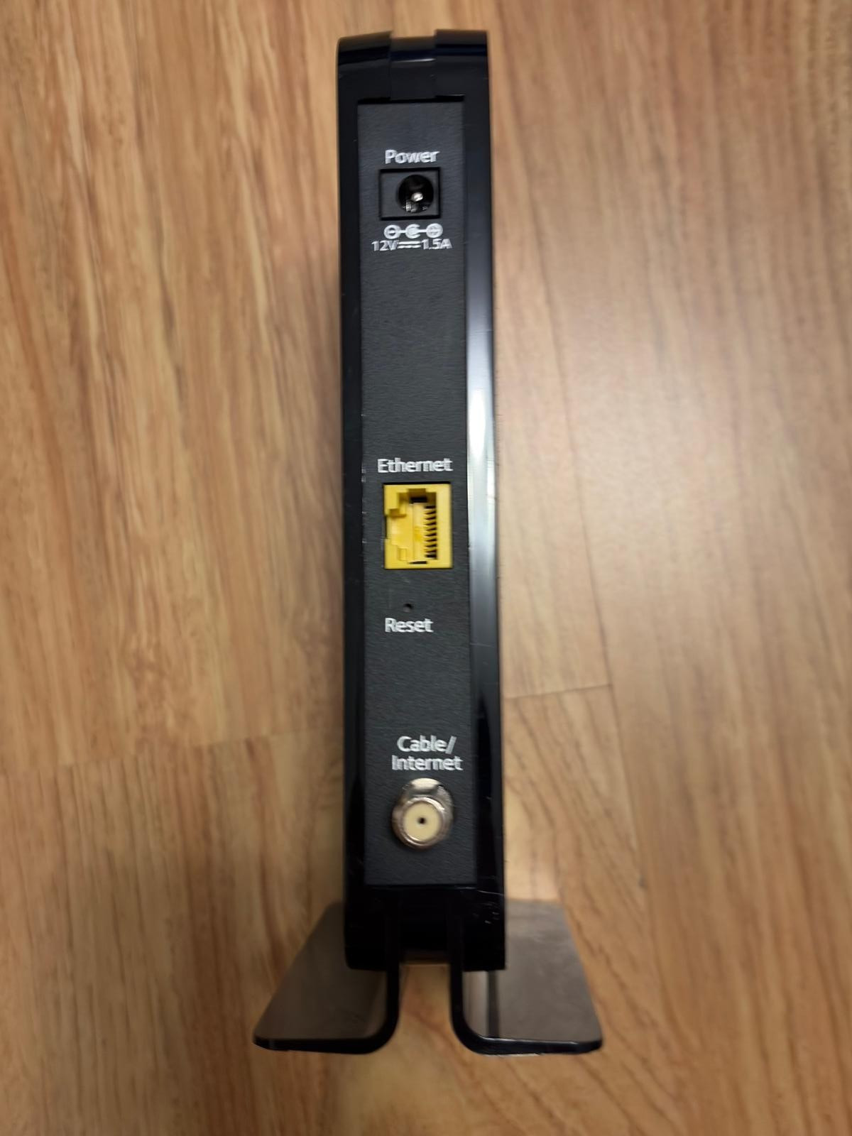 NETGEAR CM500 DOCSIS 3.0 Cable Modem – Used – w/ Power Adapter – 686 Mbps