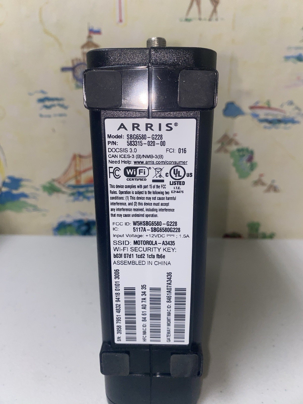 Motorola ARRIS SURFboard SBG6580 DOCSIS 3.0 Cable Modem and Wi-Fi Router N300