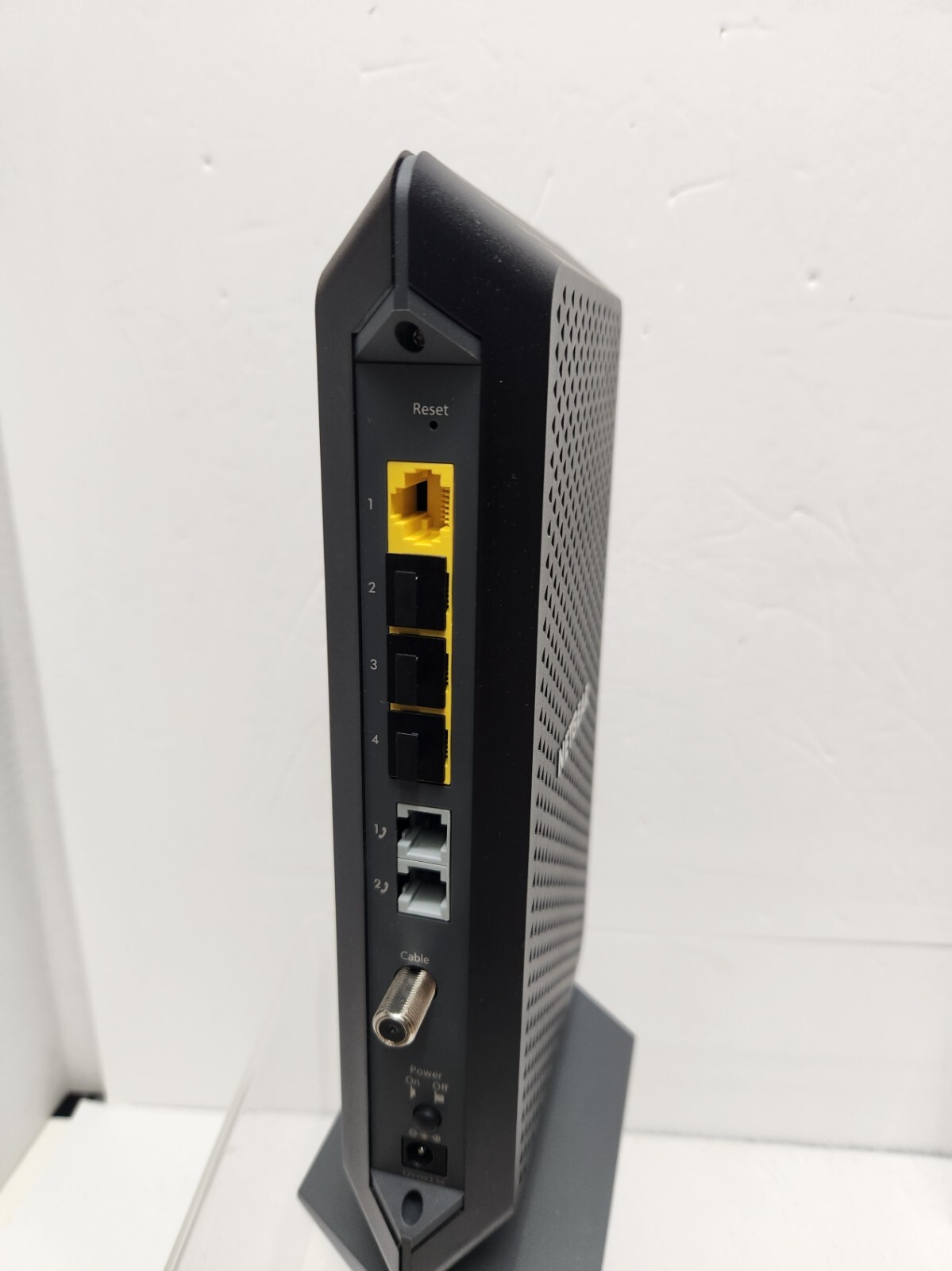 NETGEAR Nighthawk Cable Modem with Voice (CM1150) DOCSIS 3.1 Refurbished