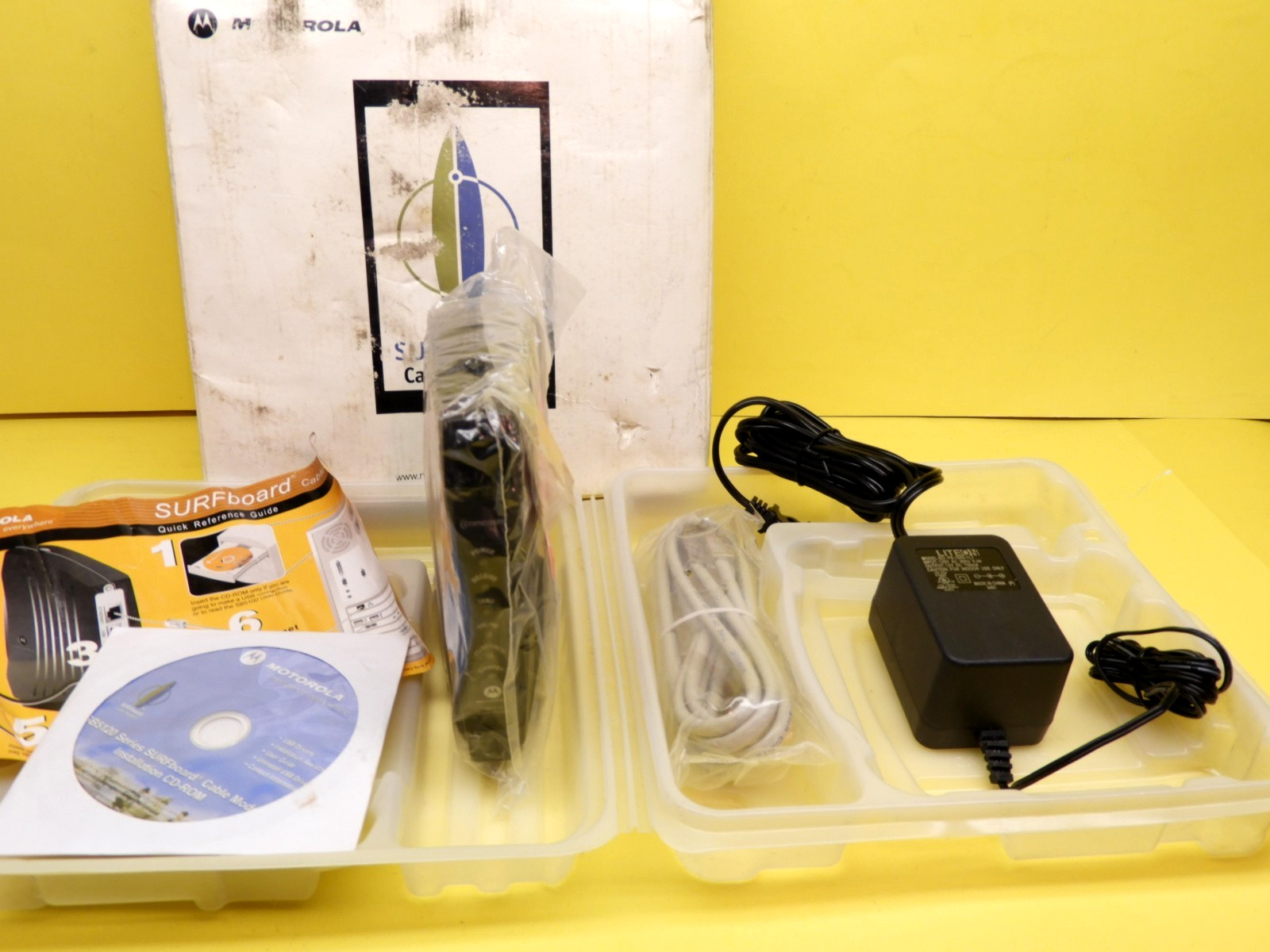 MOTORLA MODEL SB5120 SURFBOARD INTERNET CABLE MODEM COMCAST XFINITY 2002 BOXED