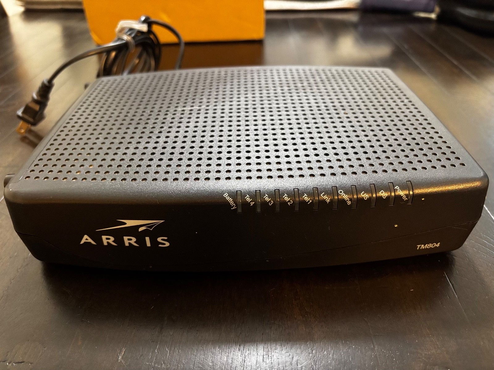 Arris Docsis 3.0 Cable Modem 4 x VoIP Telephony Ports TM804G/NA-12